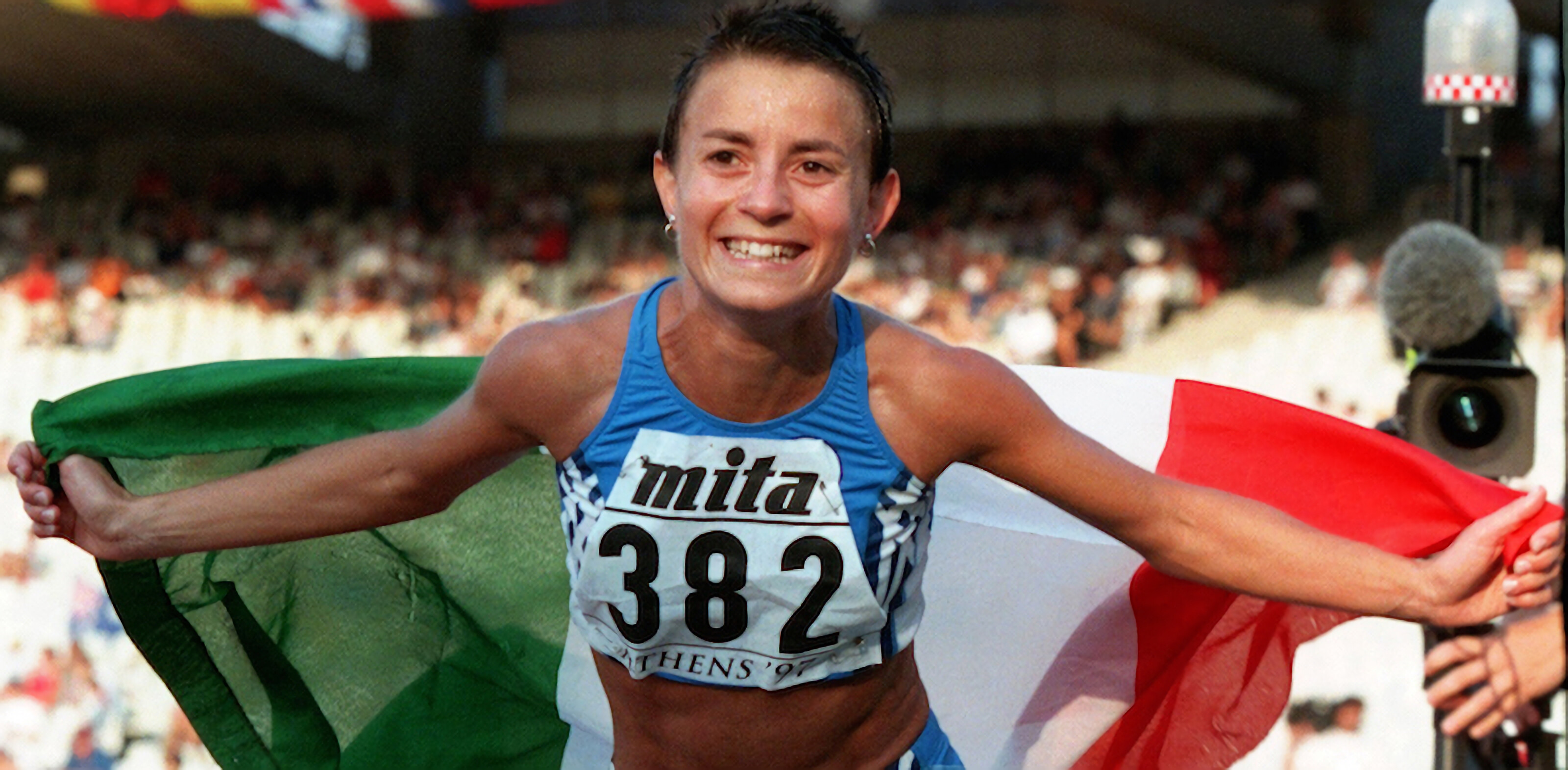 Annarita Sidoti, Speed demon, Sprint queen, Track and field prodigy, 3200x1580 Dual Screen Desktop