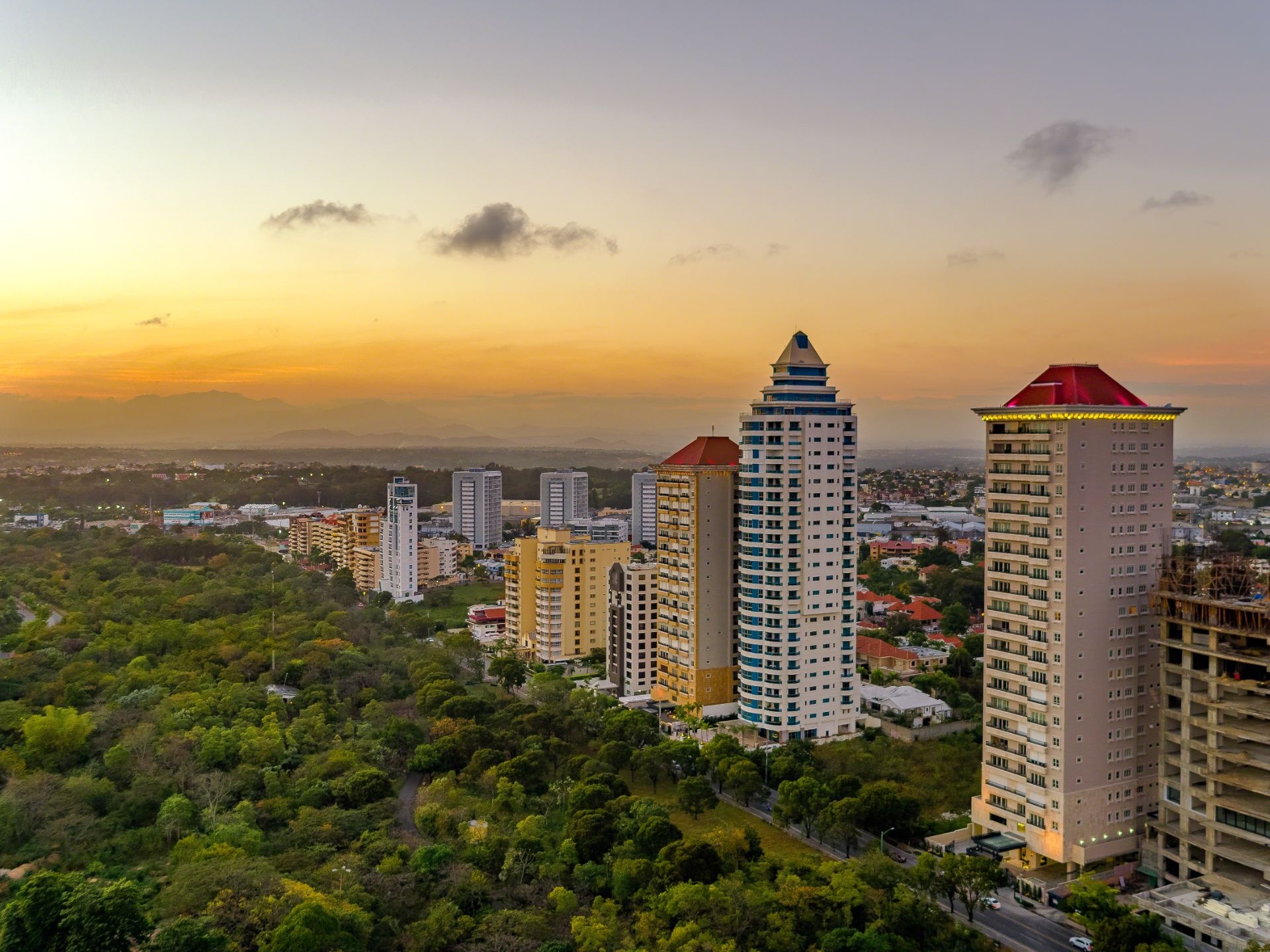 Santo Domingo, Private jet charter, Evojets, 1920x1440 HD Desktop