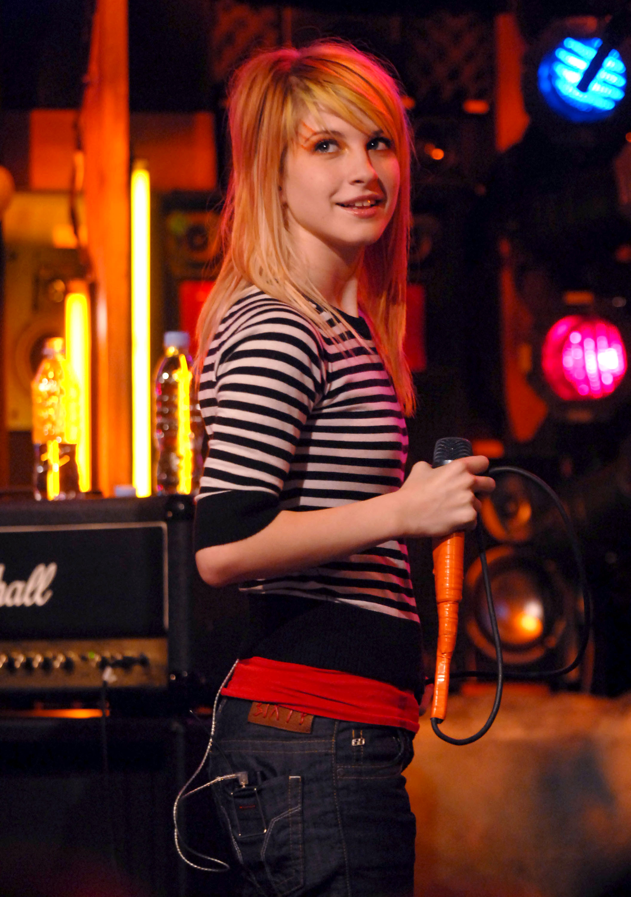 Fuse Studios New York, Hayley Williams Wallpaper, 2120x3000 HD Phone