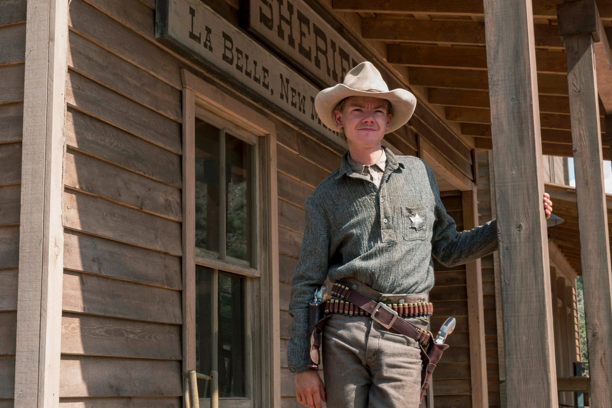 Godless (TV Series), Thomas Brodie Sangster, Talented actor, Fan favorite, 2050x1370 HD Desktop