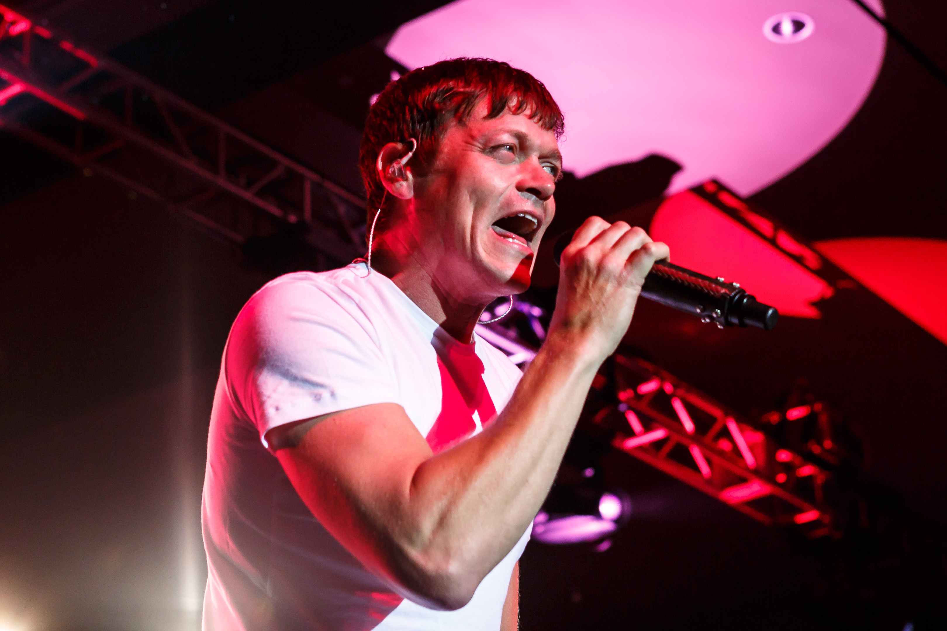 Brad Arnold, 3 Doors Down, Beneath a Desert Sky, 3240x2160 HD Desktop