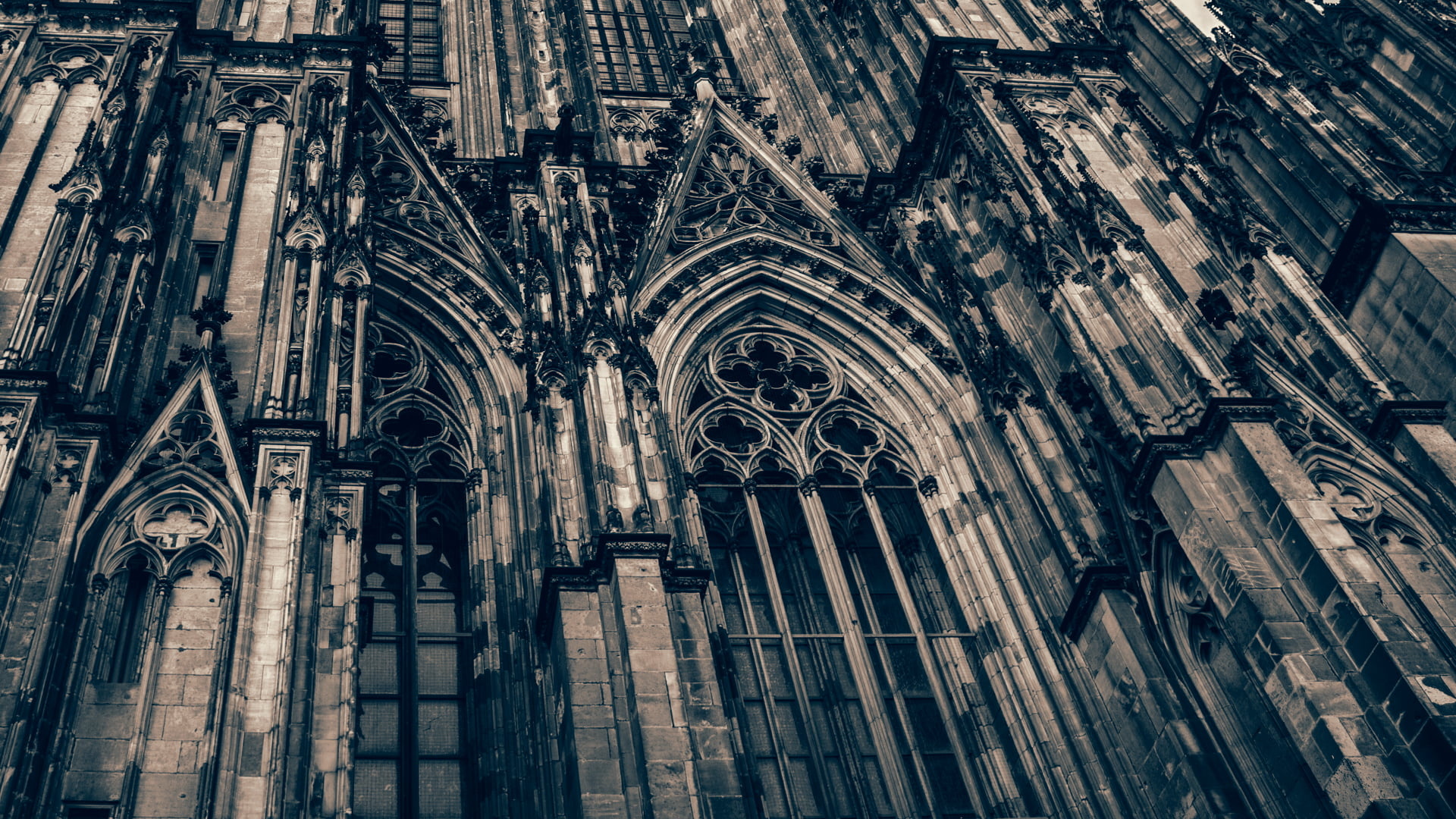 Gothic Architecture, Beige building, Cologne cathedral, 1920x1080 Full HD Desktop