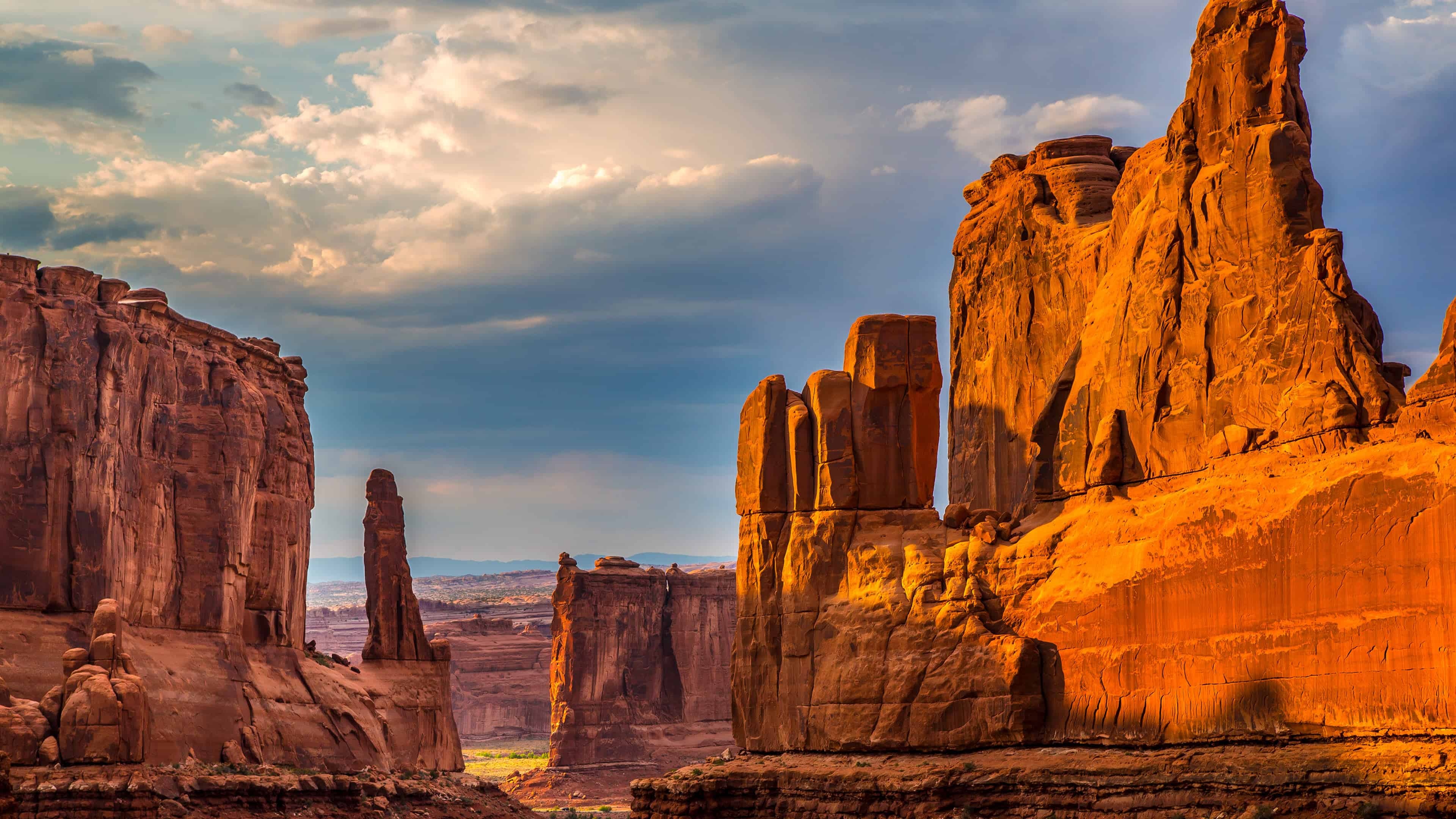 Courthouse towers, Arch in Utah, UHD 4K wallpaper, United States landmark, 3840x2160 4K Desktop