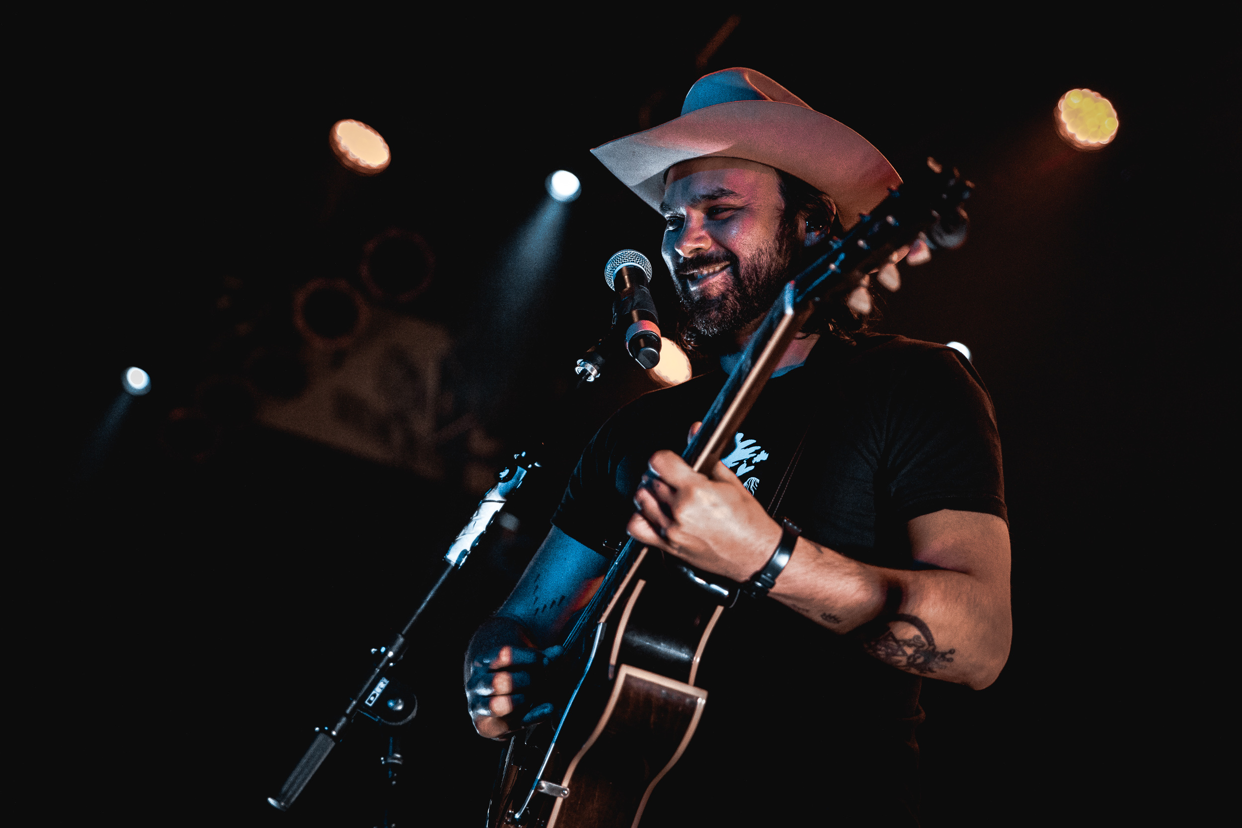 Shakey Graves, Vivid wallpapers, Desktop art, Stunning visuals, 2500x1670 HD Desktop