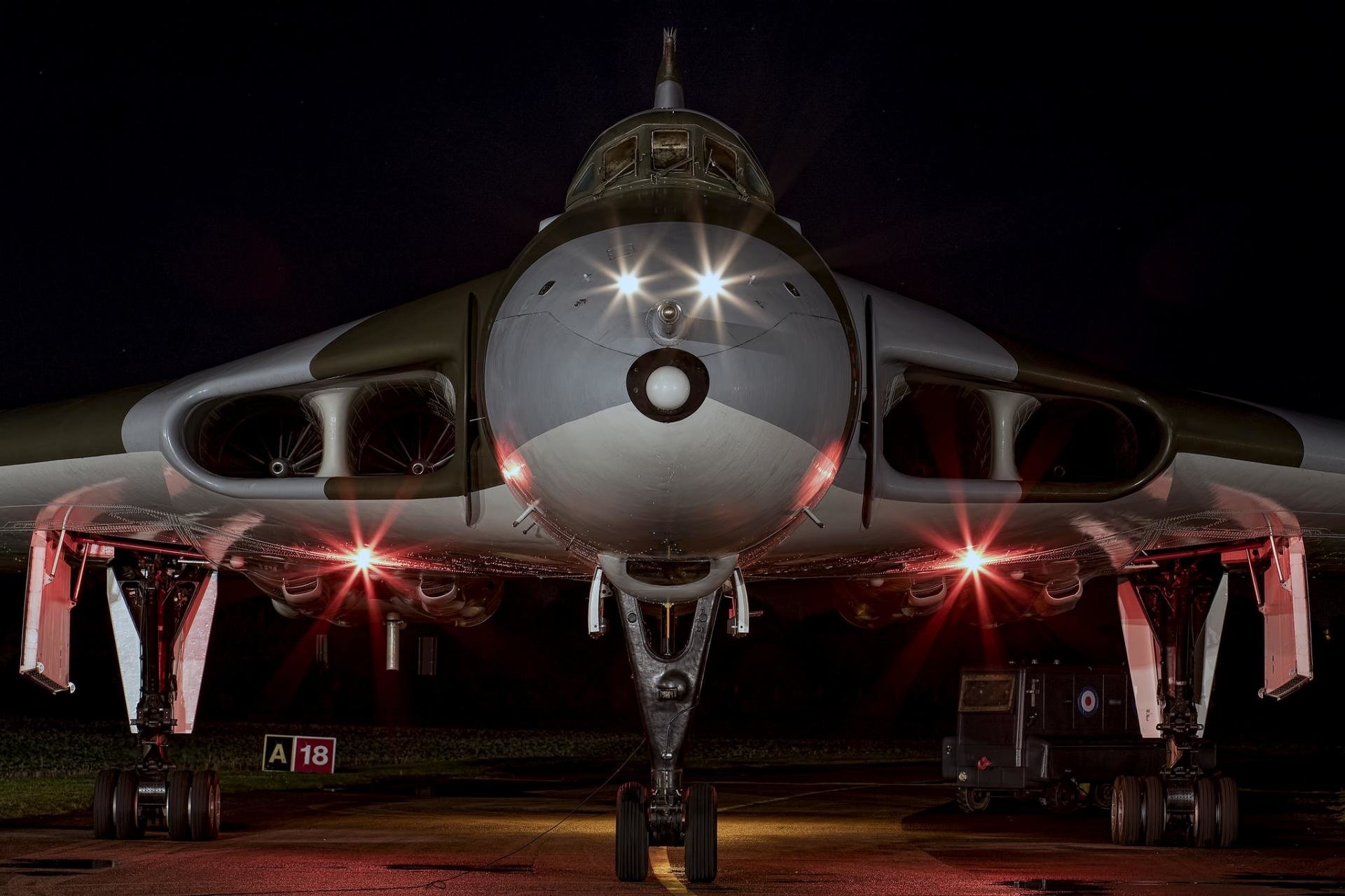 Avro Vulcan, Iconic bomber, Historical aircraft, Skyward glory, 1920x1280 HD Desktop