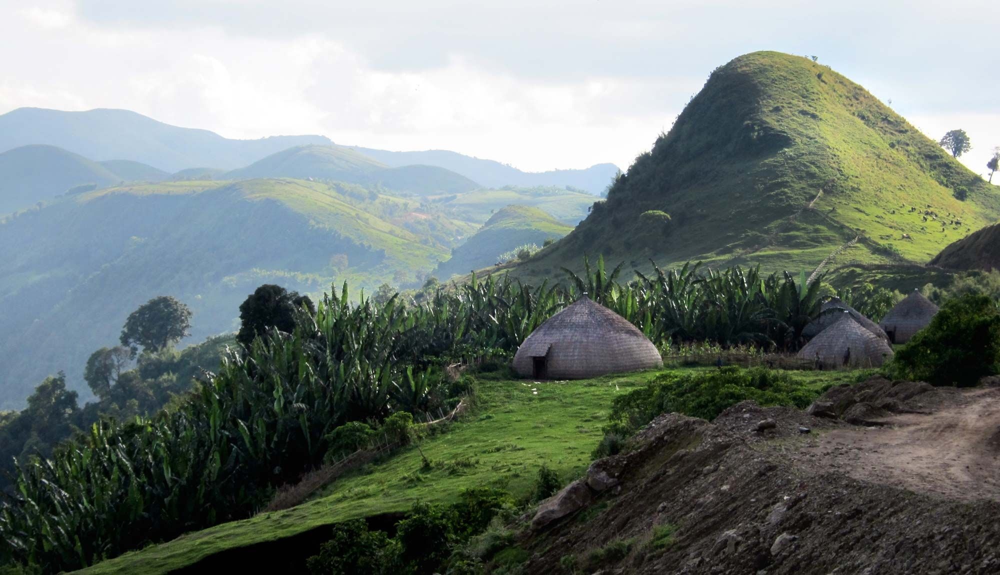 Bale Mountains National Park, Ethiopia Wallpaper, 2000x1150 HD Desktop