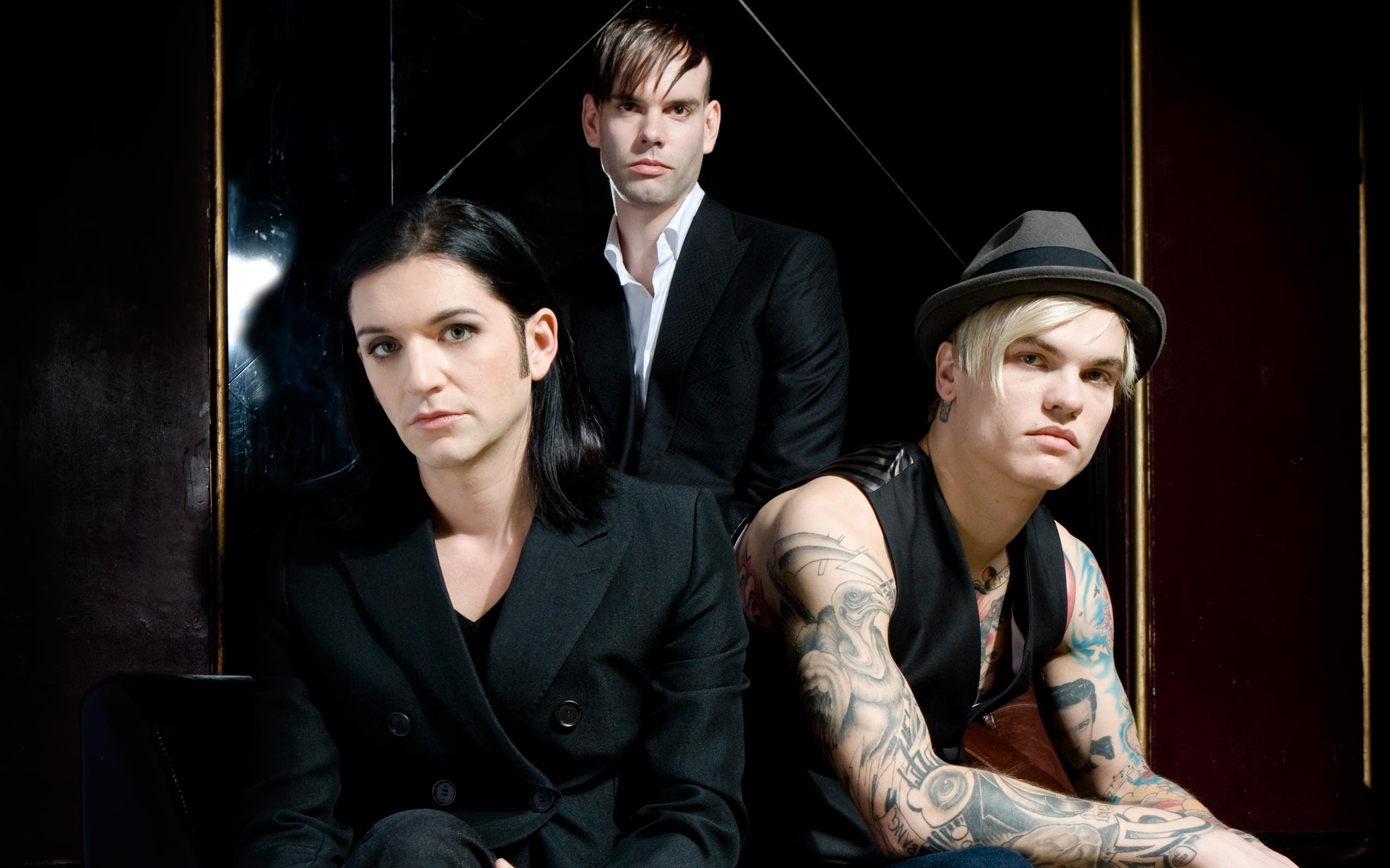 Placebo, Emotional connection, HQ wallpapers, Sonic masterpiece, 2560x1600 HD Desktop
