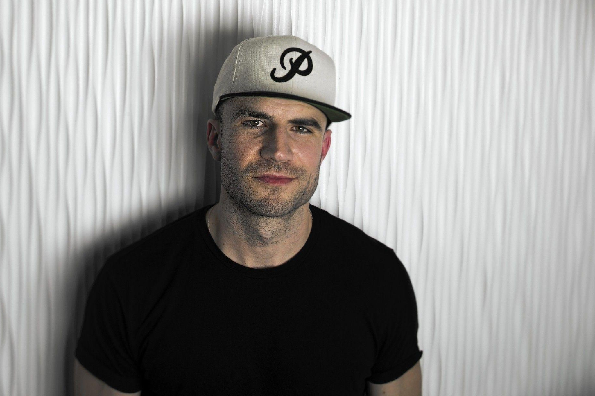 Sam Hunt Wallpapers 2050x1370