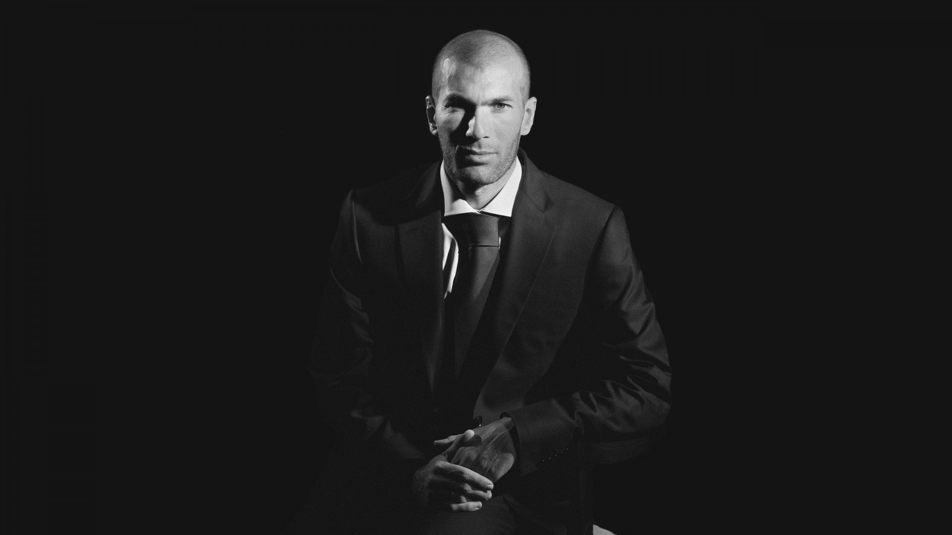 Zinedine Zidane, Black suit and tie, Low-key studio portrait, Full HD Desktop wallpaper