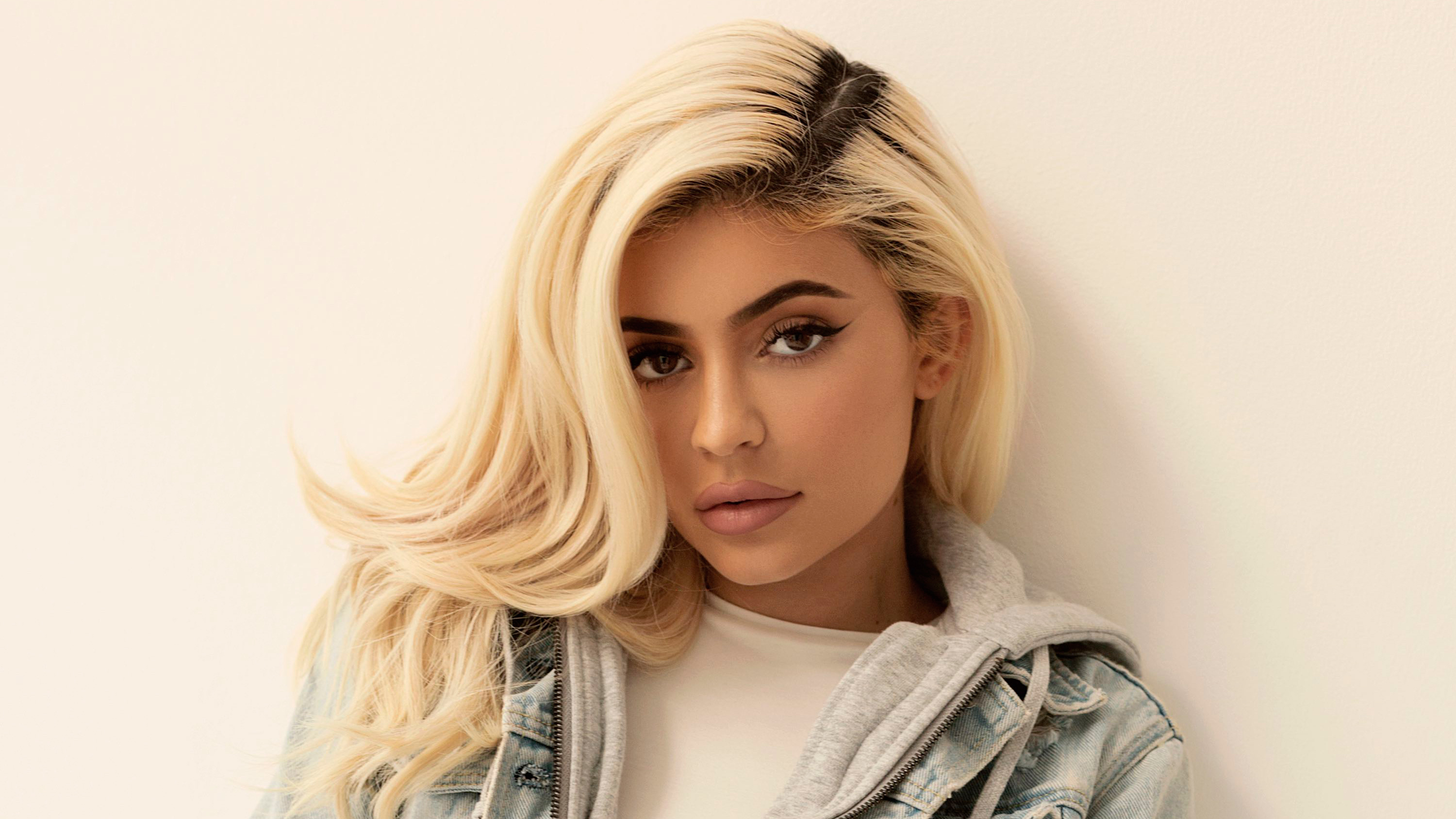 Kylie Jenner, Computer wallpapers, Celebrity backgrounds, Top free, 3000x1690 HD Desktop