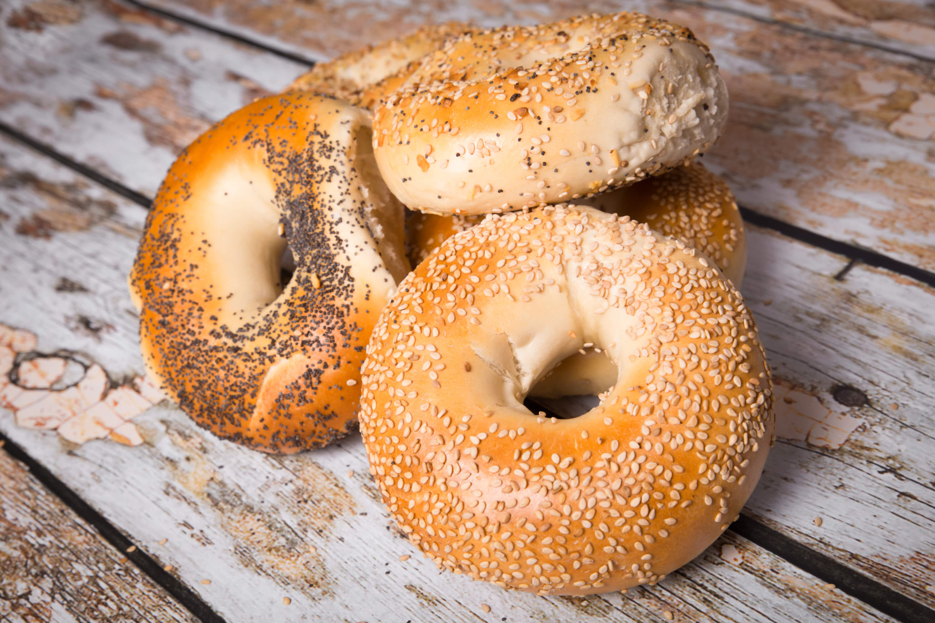 Delicious bagels, Sesame topping, Baked goods, Breakfast treat, 3000x2000 HD Desktop