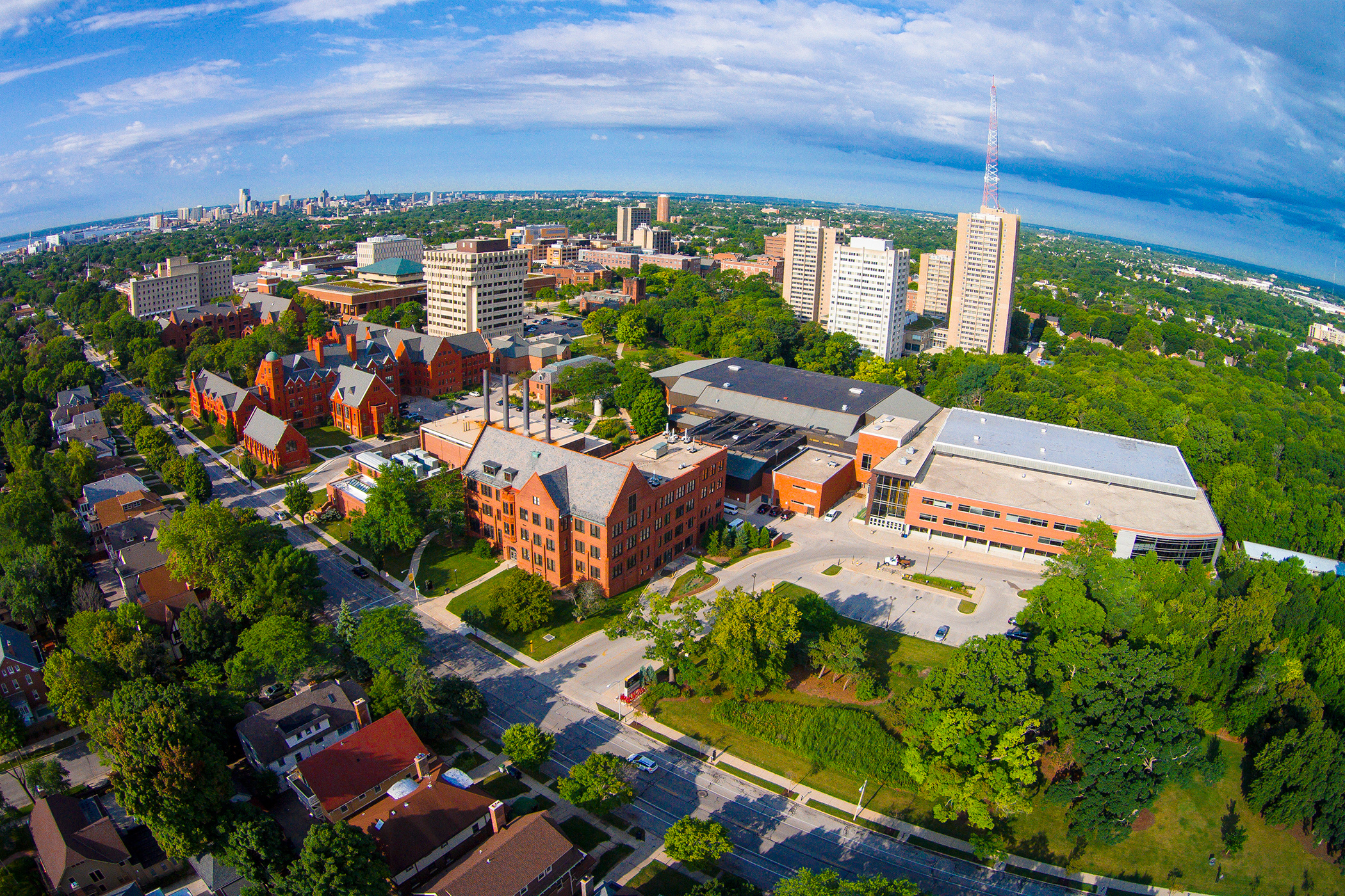 University of Wisconsin, Milwaukee, Travel, 2100x1400 HD Desktop