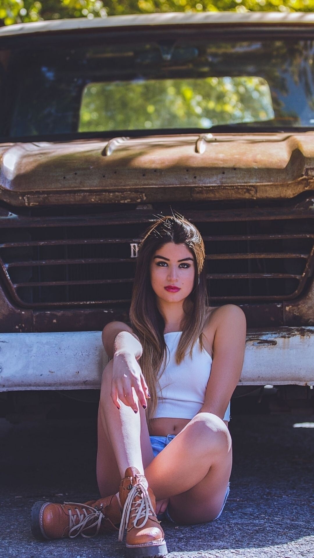 Rusty Truck, Girls and Trucks Wallpaper, 1080x1920 Full HD Phone