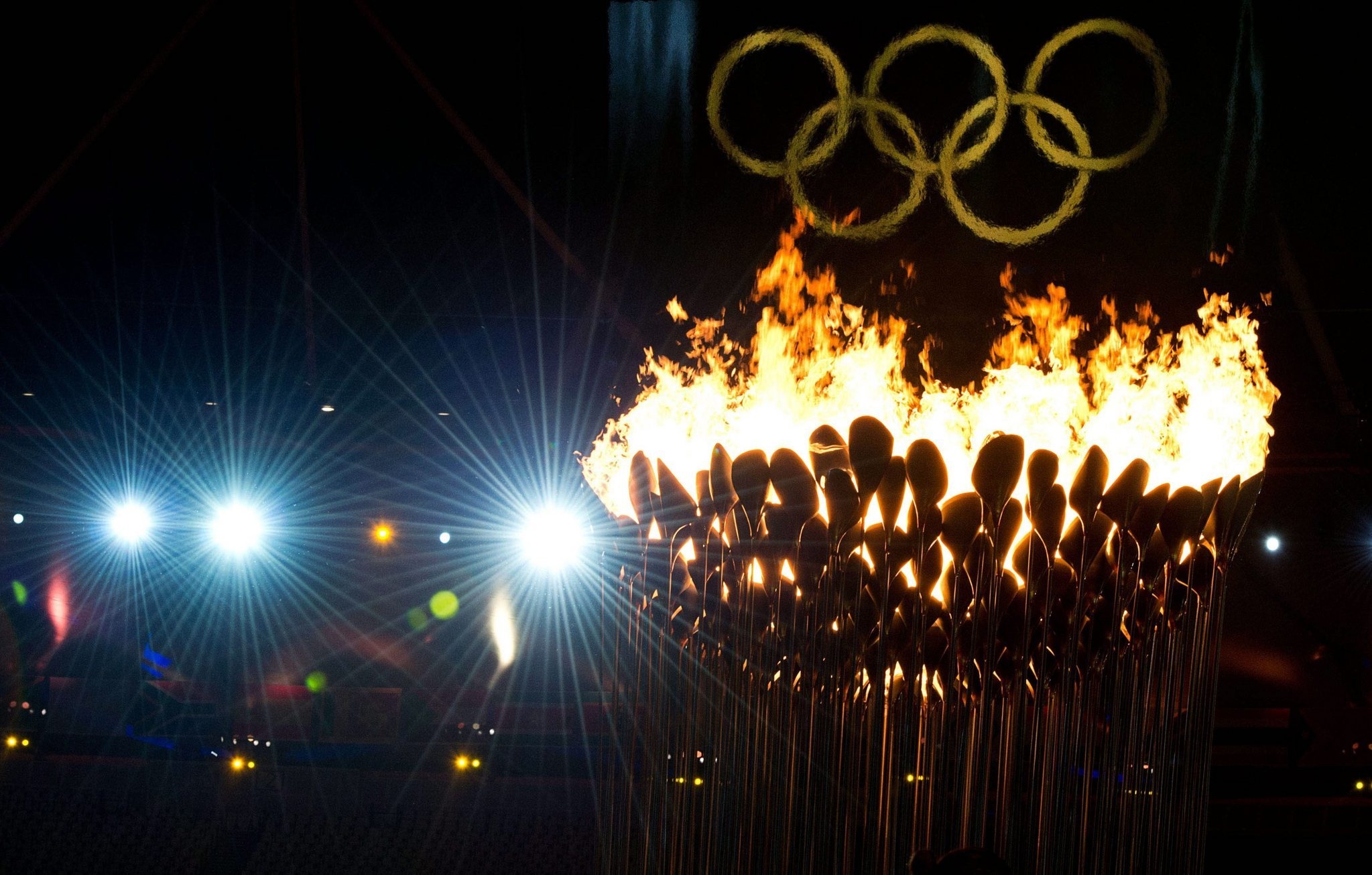 London Olympics, Flame lit, English youth, Memorable event, 2050x1310 HD Desktop