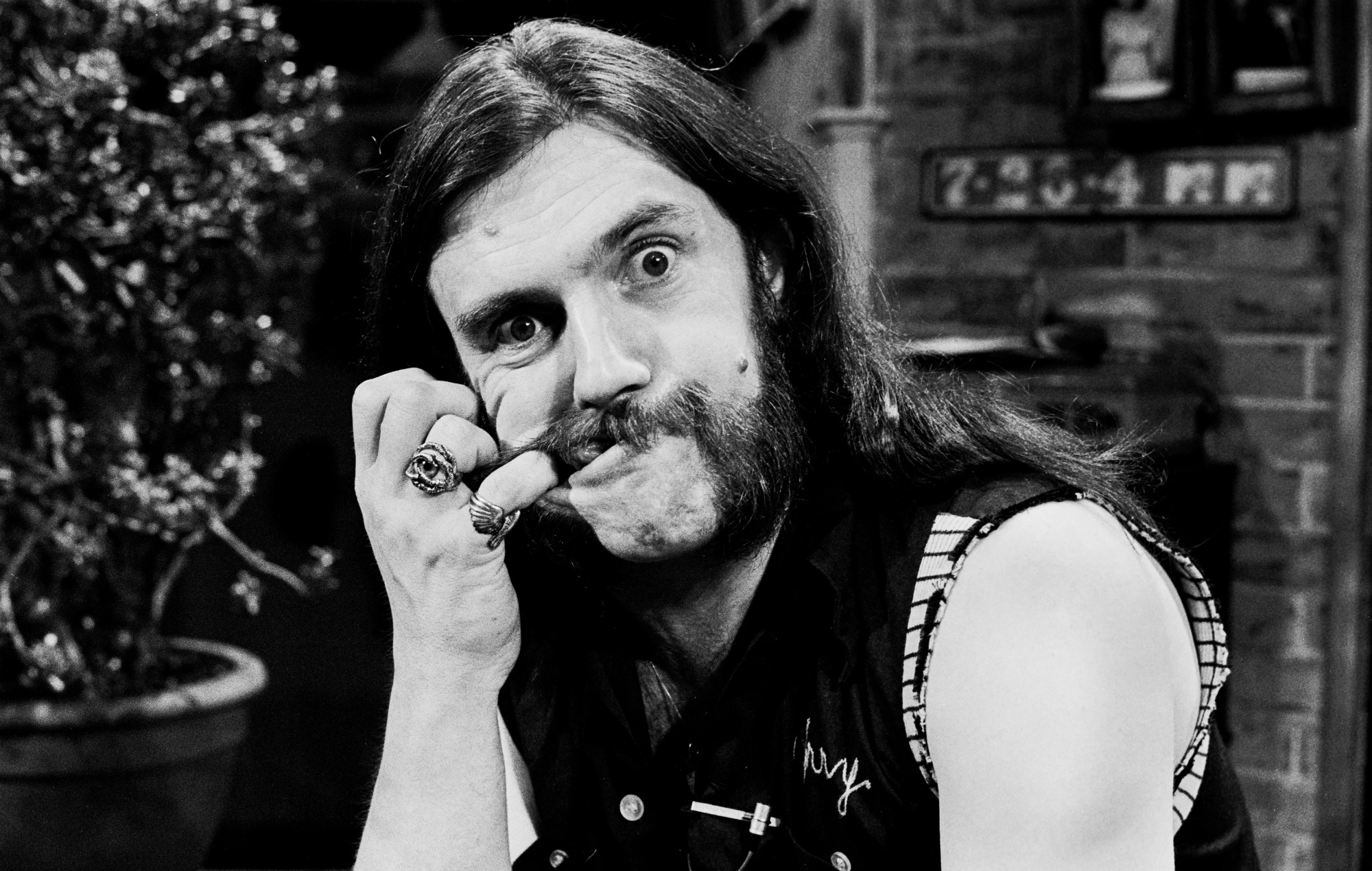 Lemmy Kilmister, Biopic in the works, Rock music legend, Life story, 2000x1270 HD Desktop