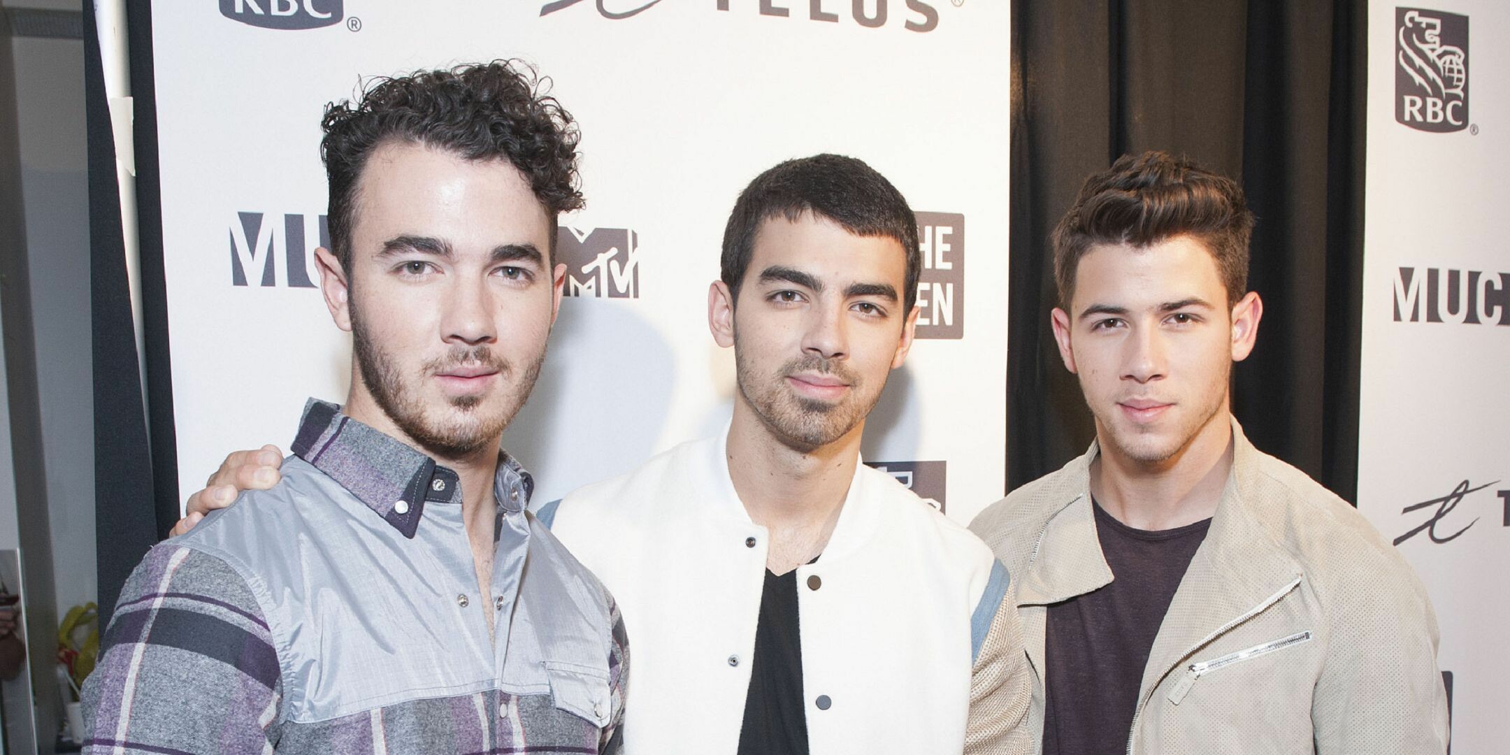 Jonas Brothers wallpapers, High quality designs, Stylish band visuals, Music lovers' delight, 2160x1080 Dual Screen Desktop