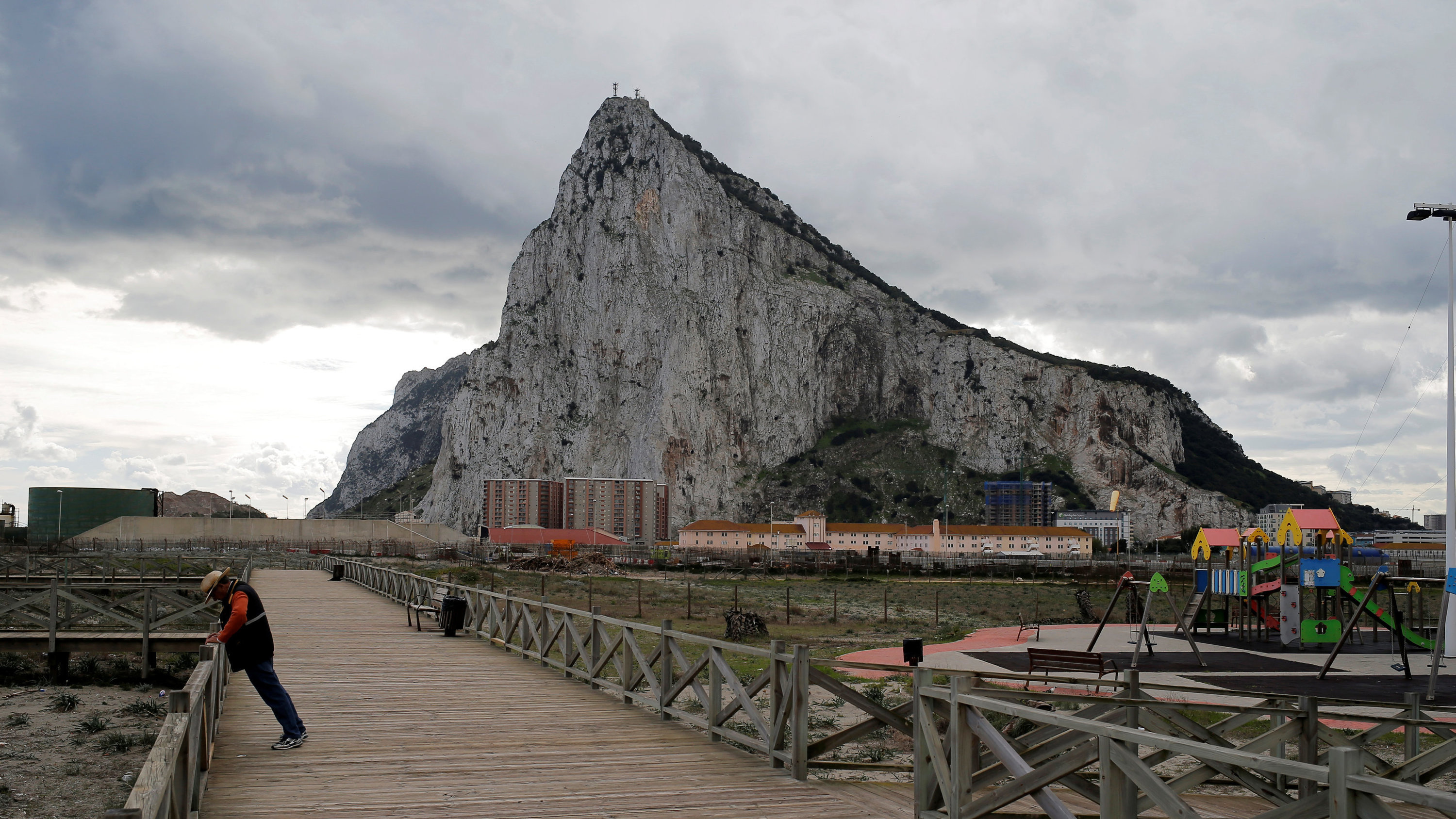 Gibraltar, Games begin, The New York Times, 3000x1690 HD Desktop