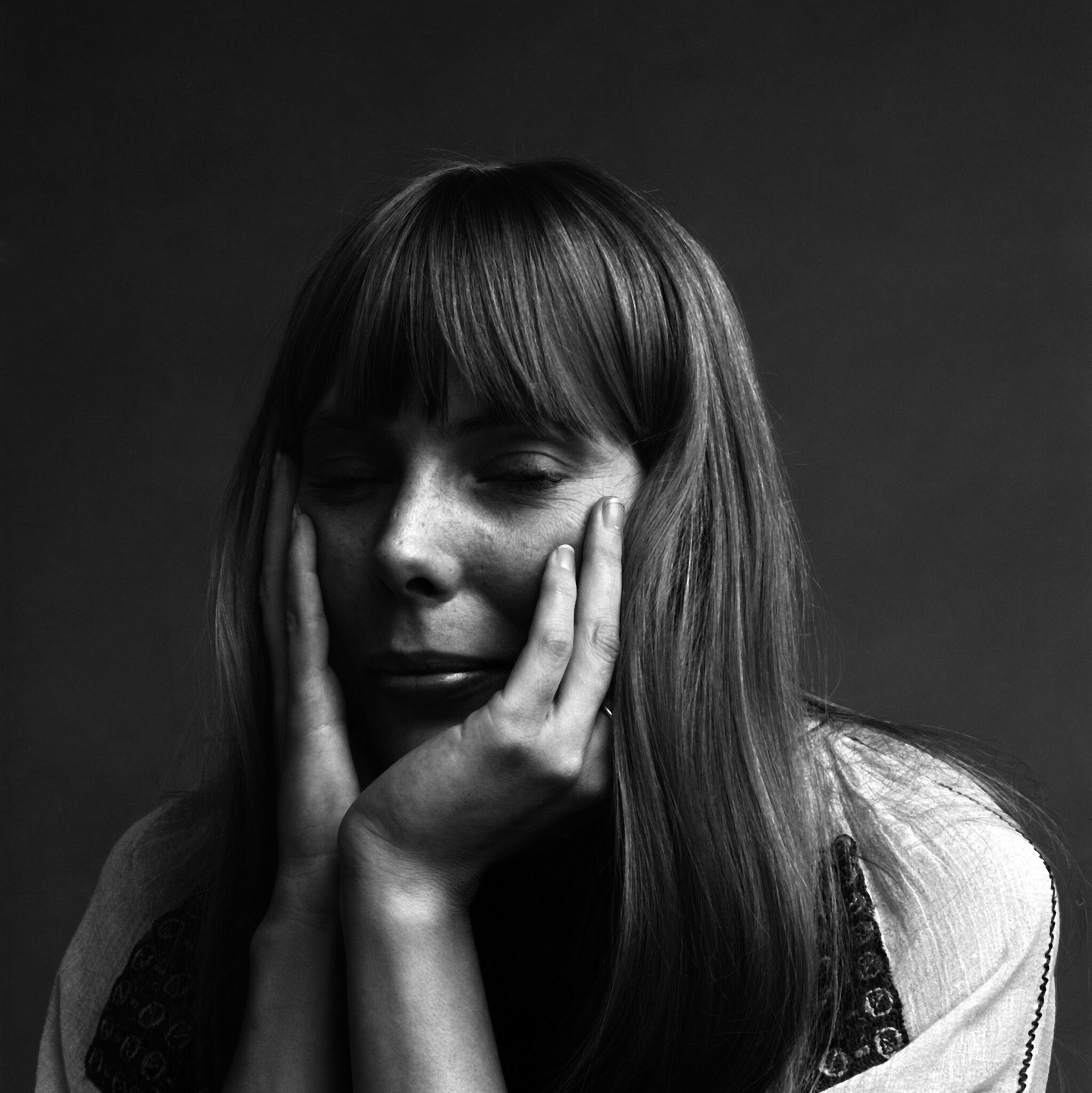 Joni Mitchell, Blue album, Musical milestone, New York Times, 2050x2050 HD Phone