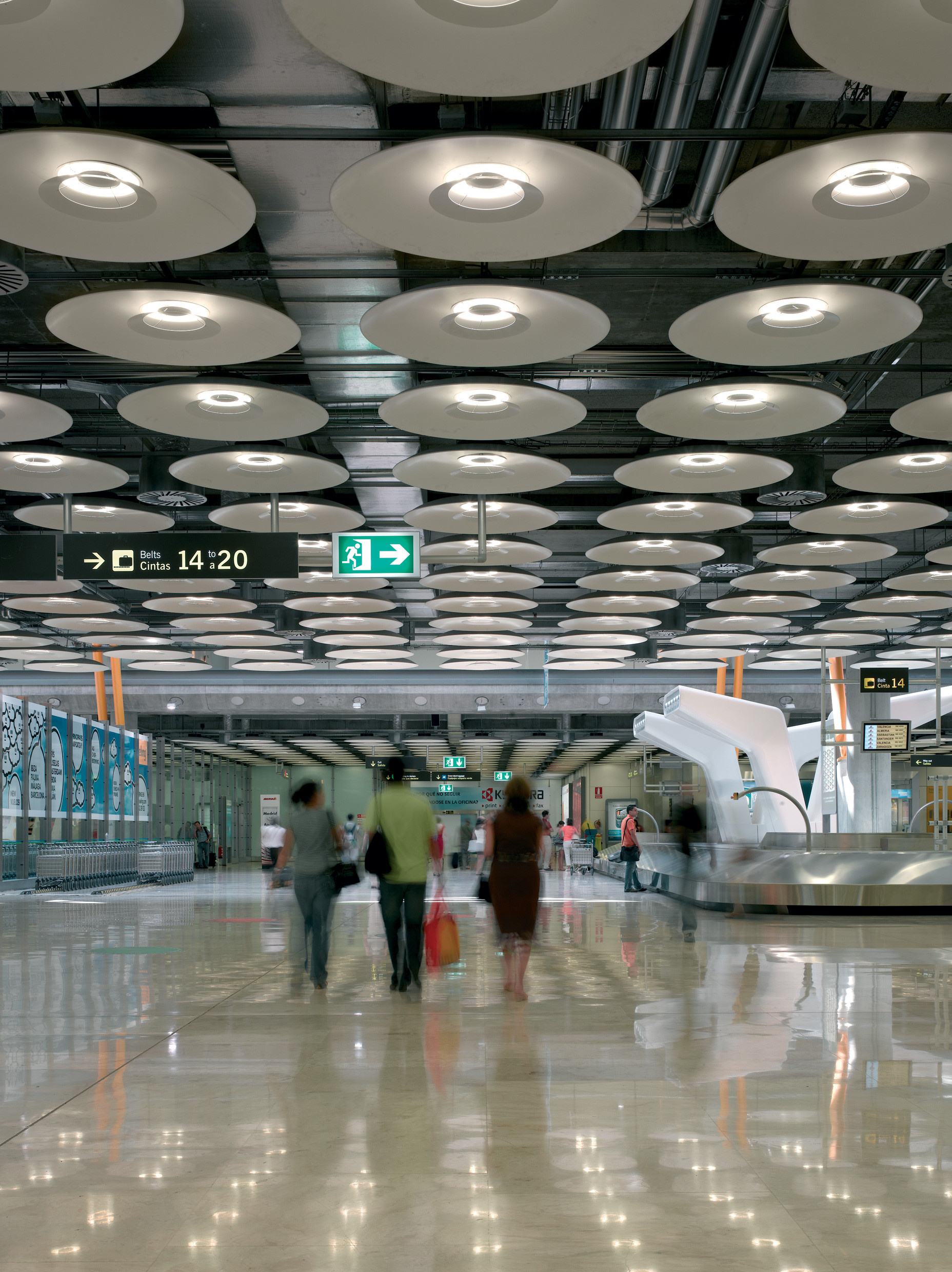 Adolfo Suarez Madrid-Barajas Airport, T4 terminal, Madrid Barajas Airport, Airport picture gallery, 1860x2480 HD Phone