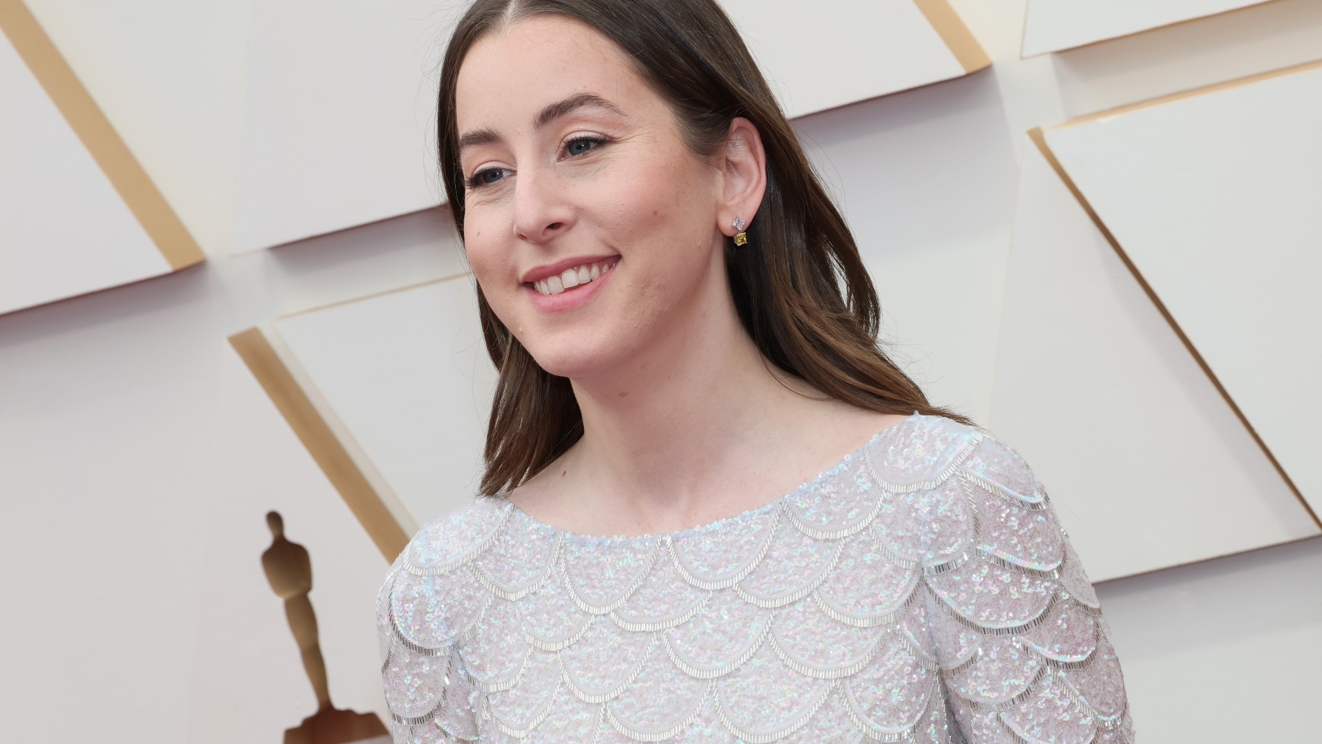 Alana Haim, Oscars 2022, hairstyle, Mara Roszak, 1920x1080 Full HD Desktop