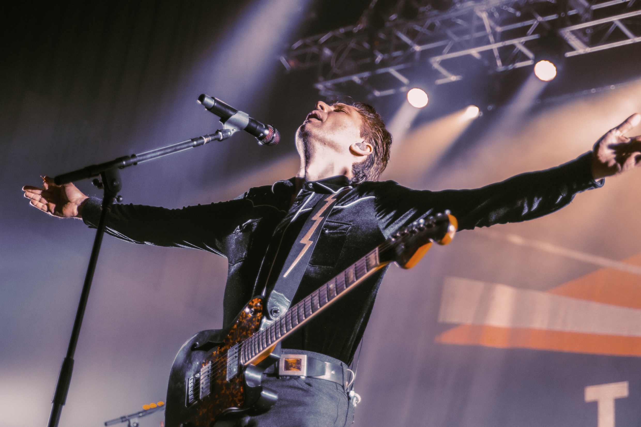 Franz Ferdinand, Dance rock pioneers, Iconic music career, Sensational album releases, 2480x1660 HD Desktop