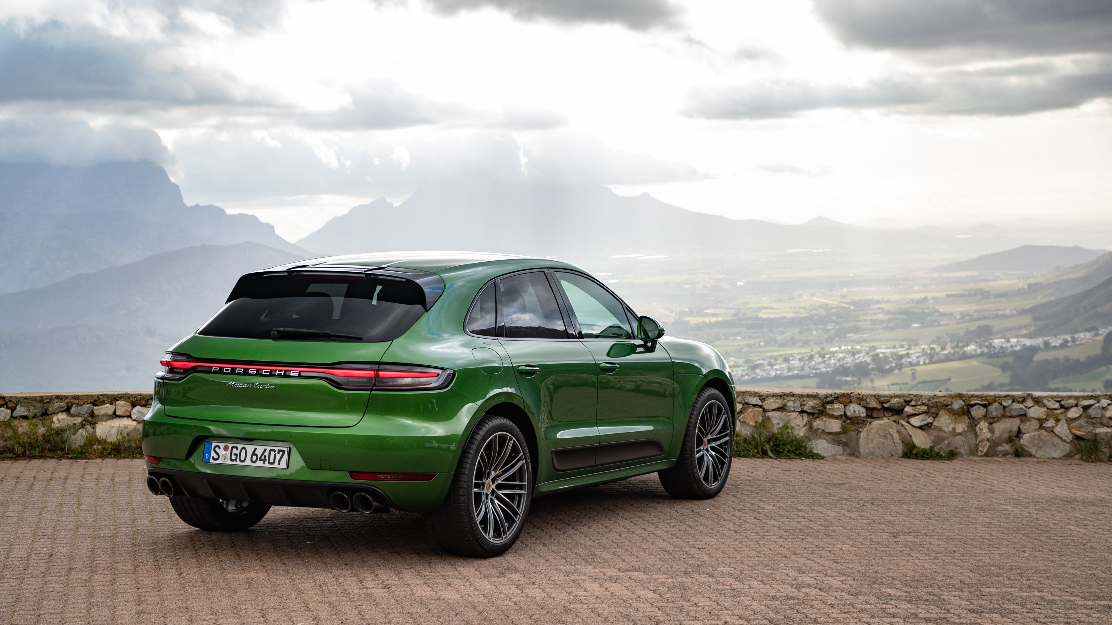 Porsche Macan Turbo, Cars & Bikes, 5K, Crossover, 3840x2160 4K Desktop