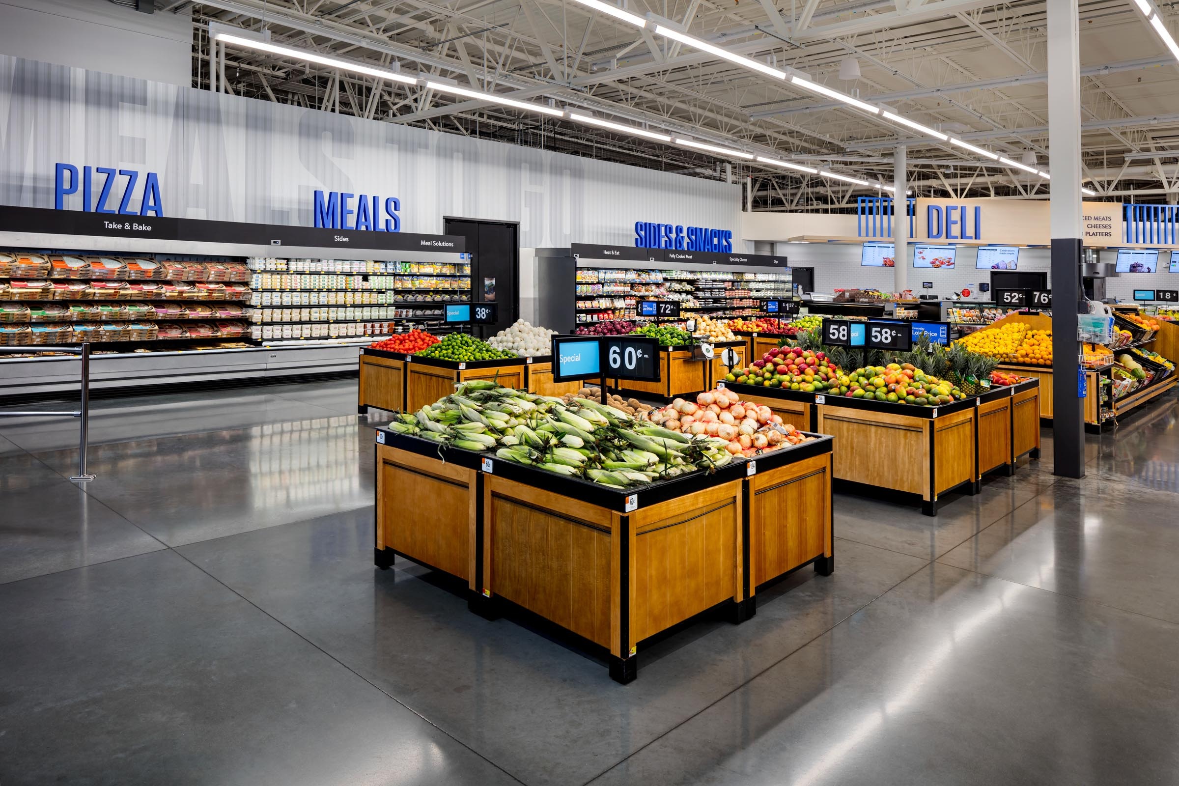 Walmart stores, New products, Retail experience, CNN video, 2400x1600 HD Desktop