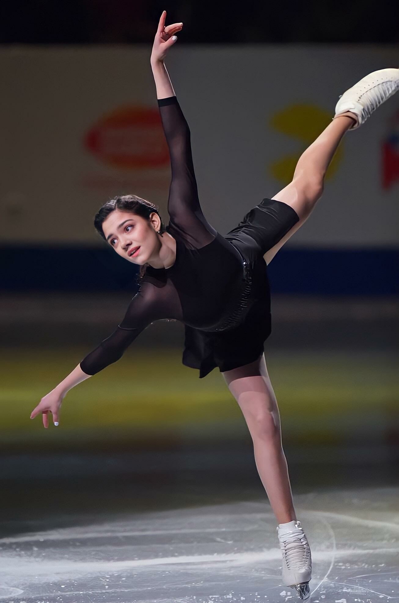 Evgenia Medvedeva, Happy birthday, Rfigureskating, 1310x1980 HD Phone