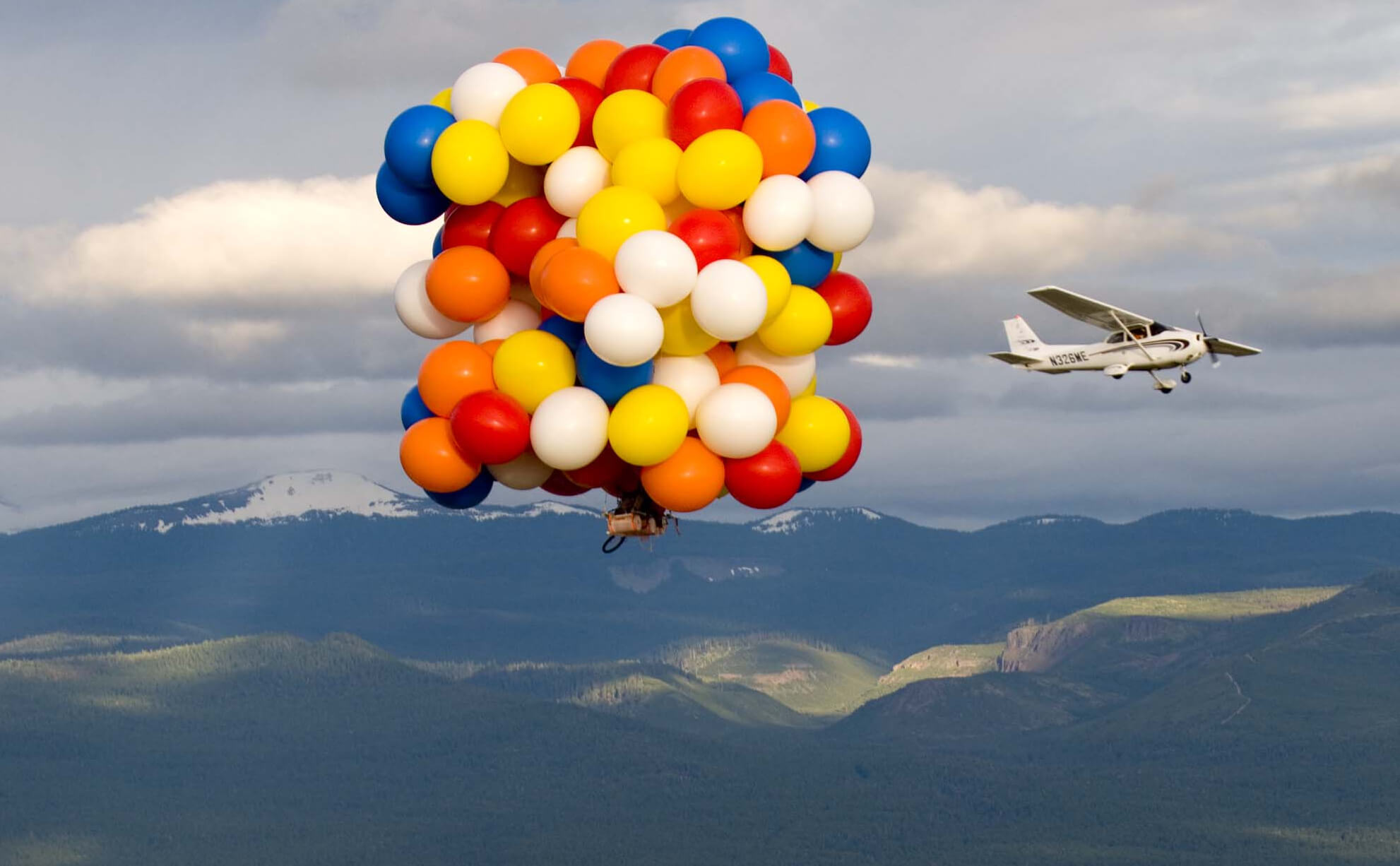 Couch balloons, Kent Couch, Cluster balloon flights, Sports adventure, 1990x1230 HD Desktop