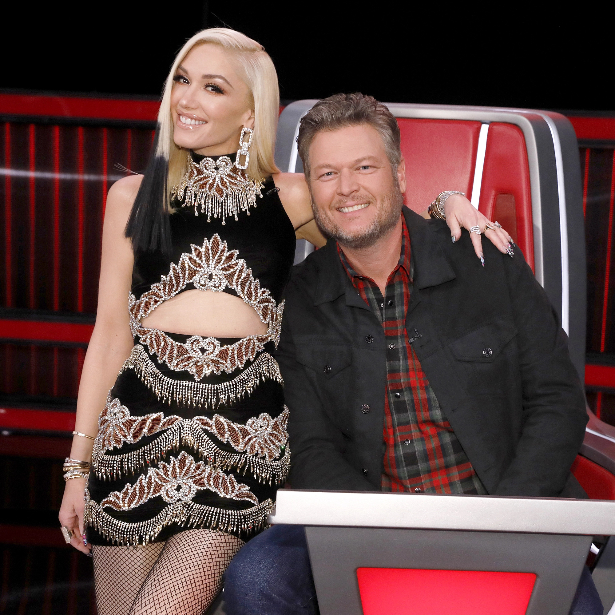 Gwen Stefani, Blake Shelton, Emotional wedding details, Tearful moments, 2000x2000 HD Phone