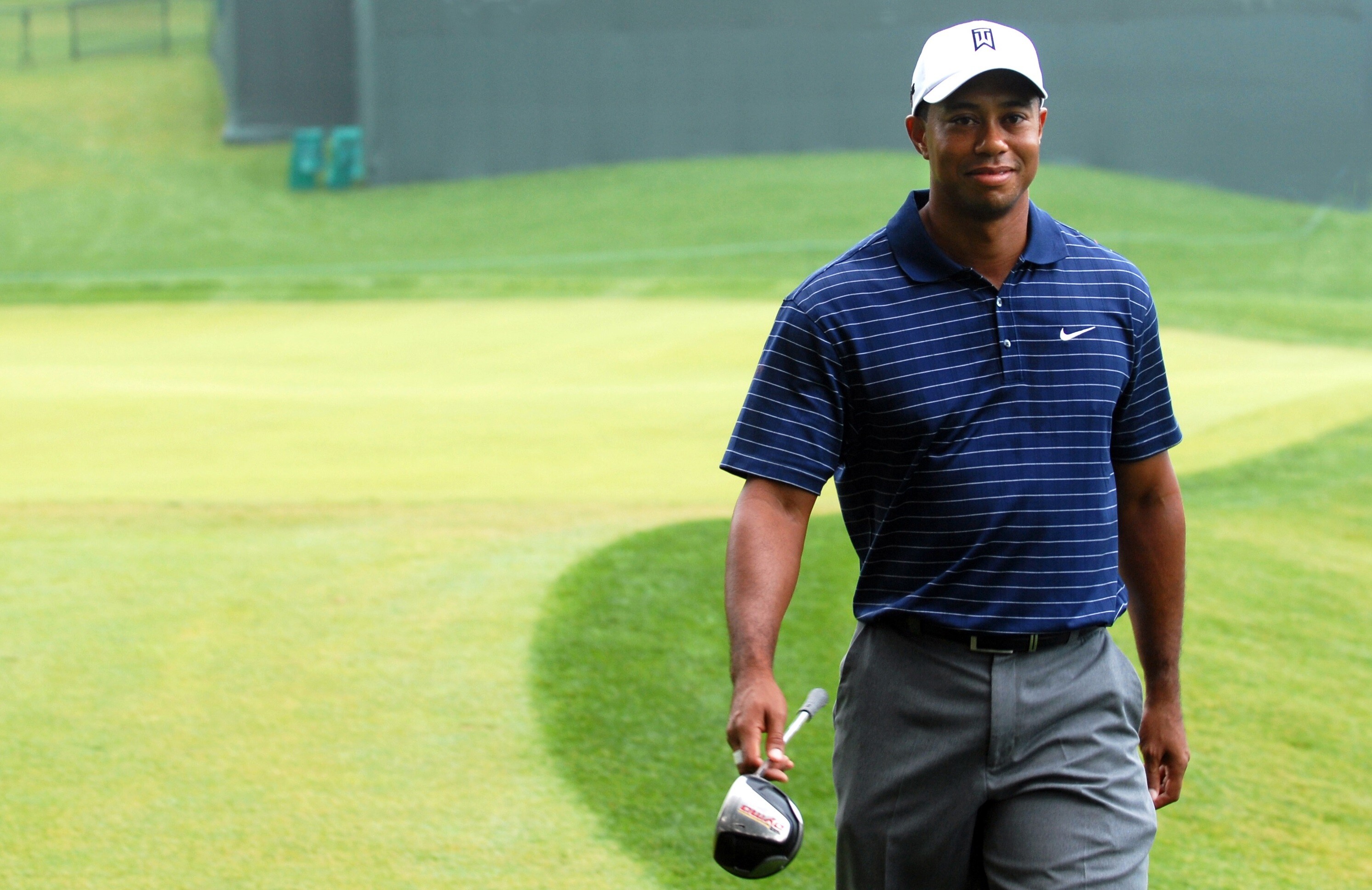 Tiger Woods, Eldrick Tont, Golfing icon, Legendary athlete, 2990x1940 HD Desktop