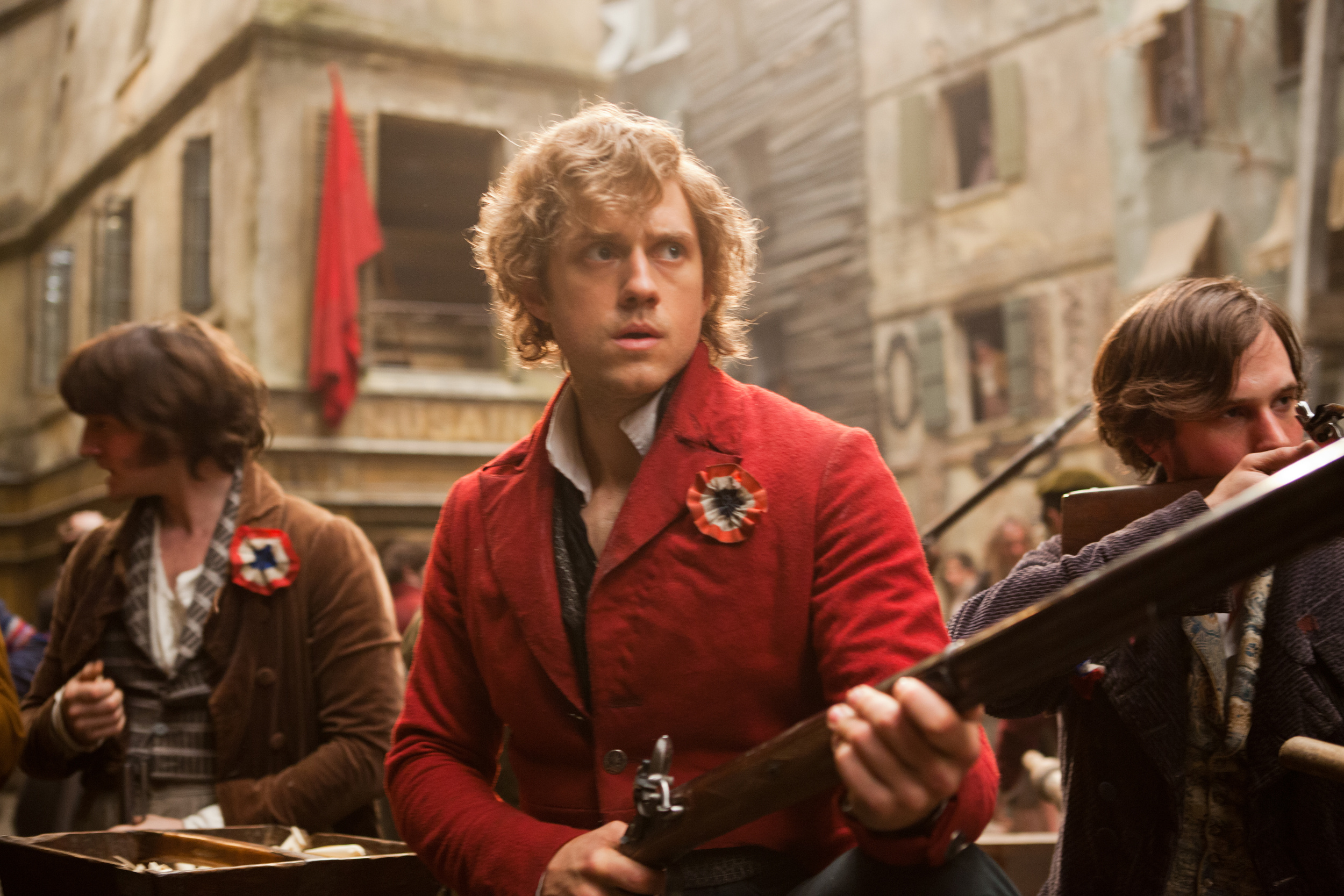 Les Miserables movie, Stunning visuals, Intense emotions, Mesmerizing musical score, 2500x1670 HD Desktop