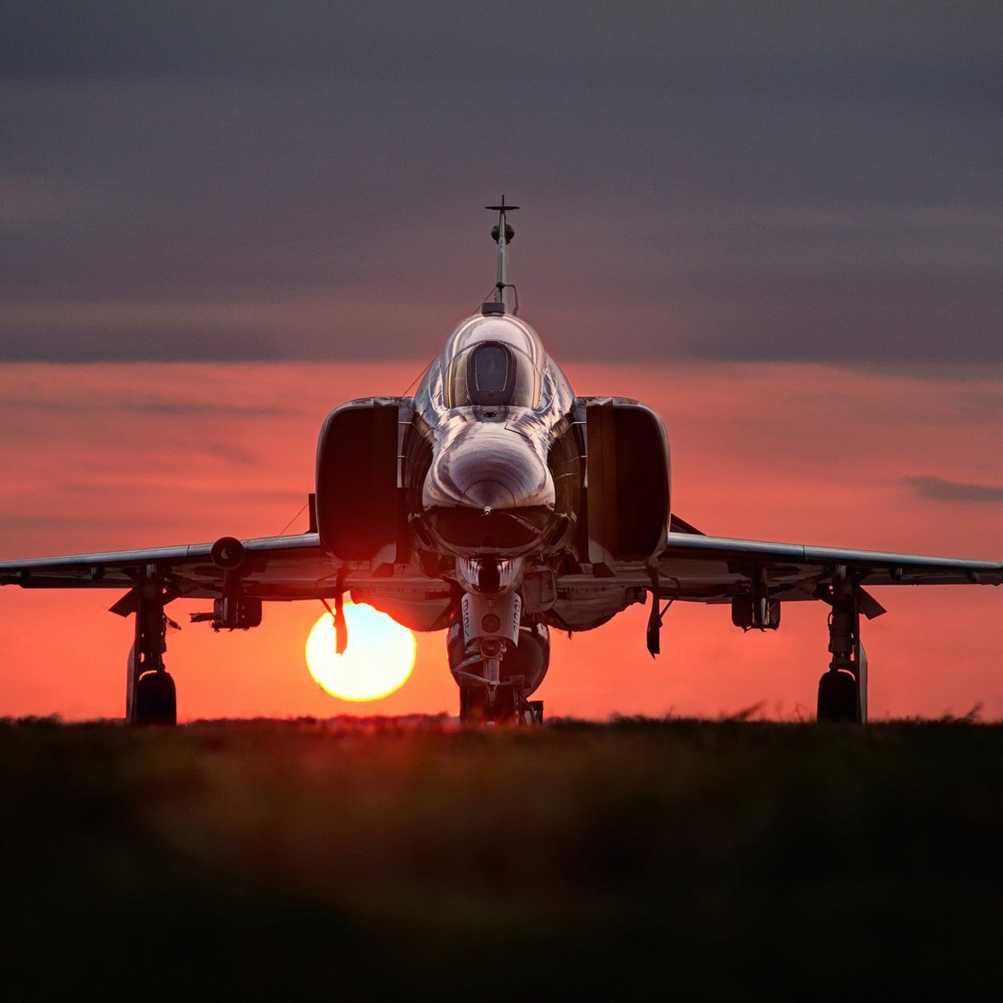 F-4 Phantom II, Jet Fighter Wallpaper, 2050x2050 HD Phone