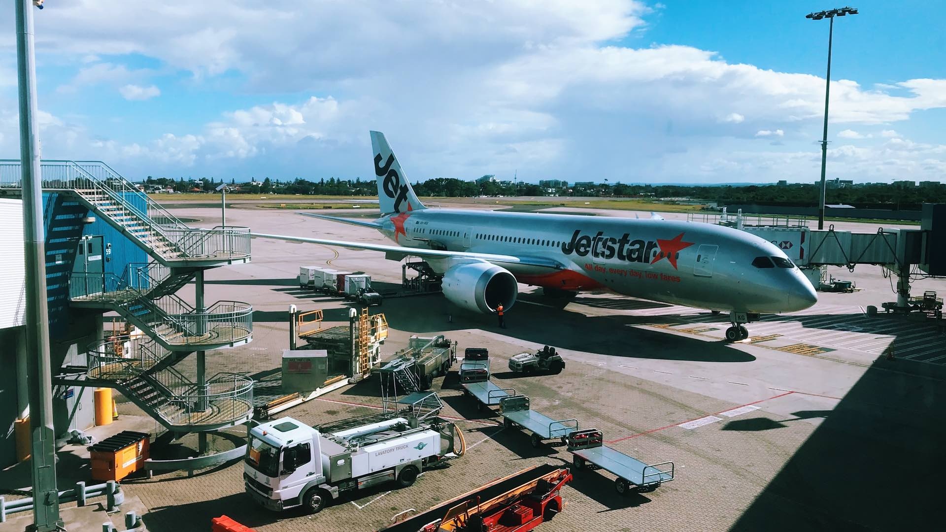 Jetstar, Travels, popular concrete playground, 1920x1080 Full HD Desktop