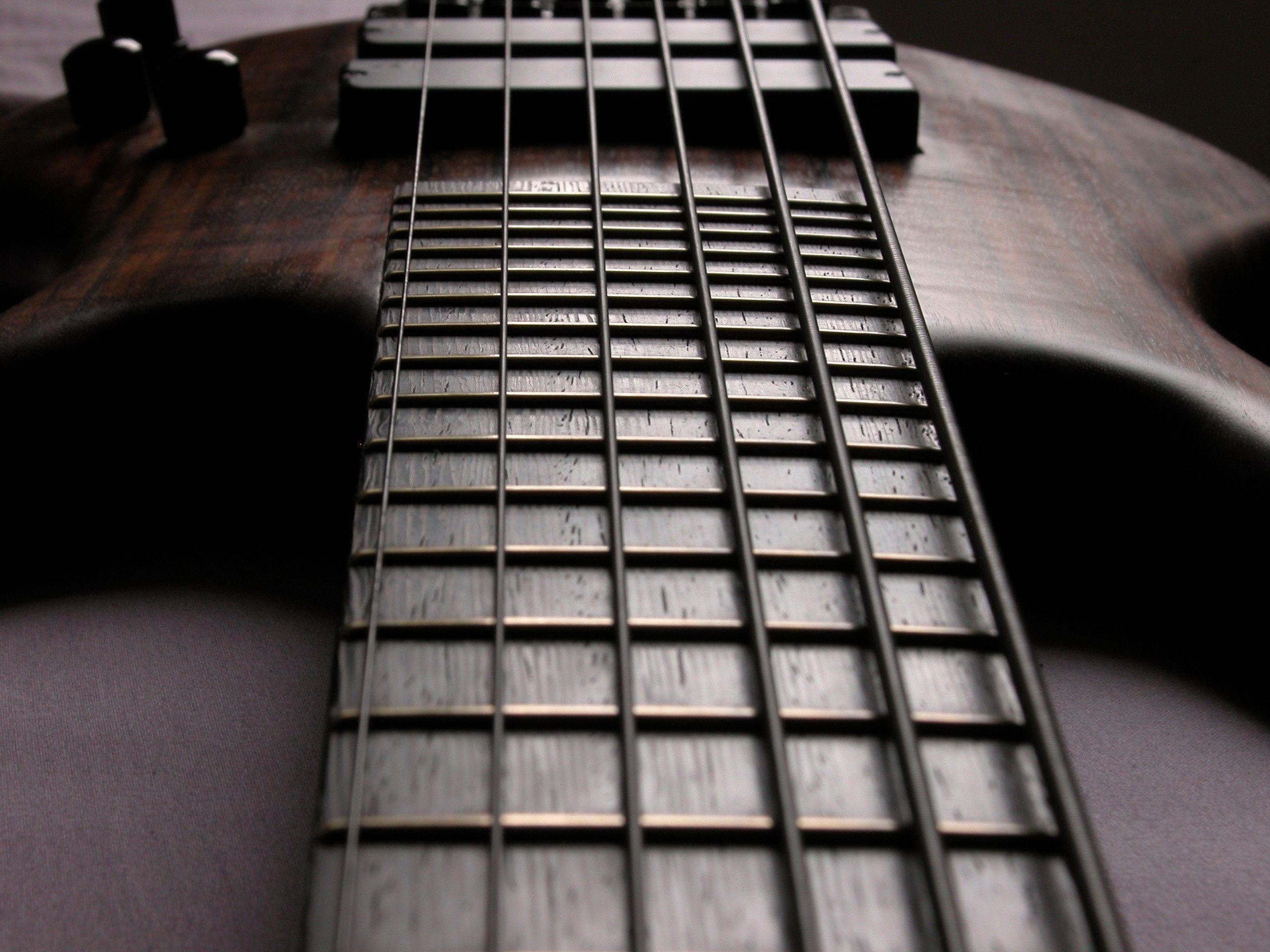 Bass guitar wallpapers, Wallpapergets, Low-frequency power, Rhythmic backbone, 2560x1920 HD Desktop