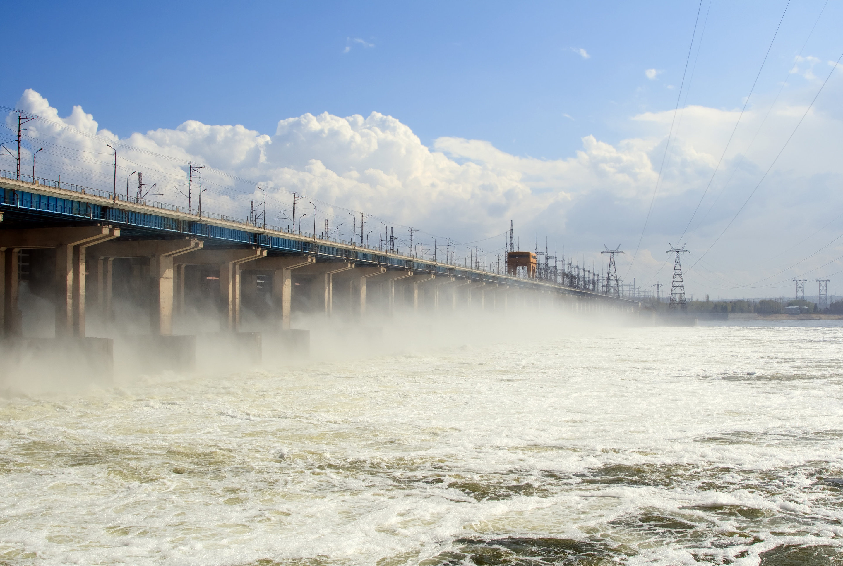 The Volga River, Caviar fish, Dam construction, Russian ecological impact, 2880x1940 HD Desktop
