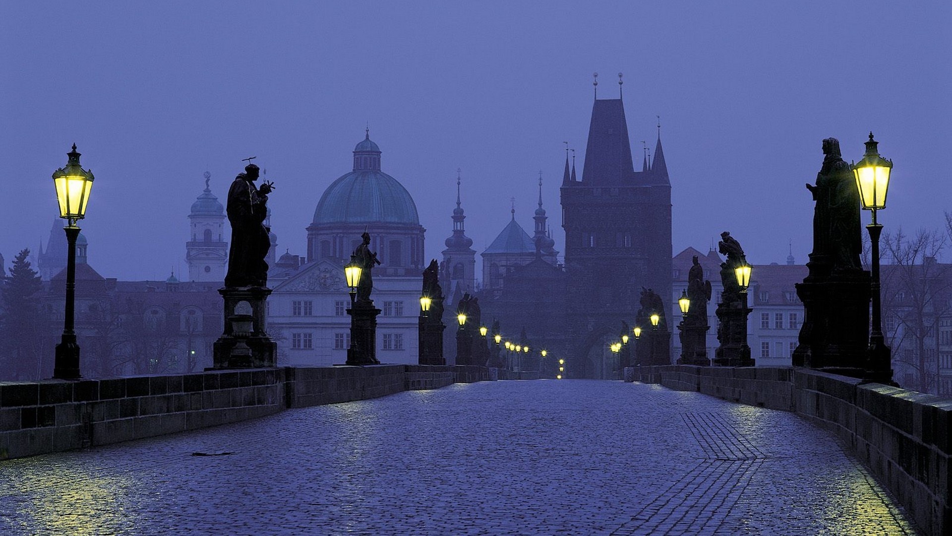 Evening view, Twilight beauty, Charles Bridge, Prague's captivating charm, 1920x1080 Full HD Desktop