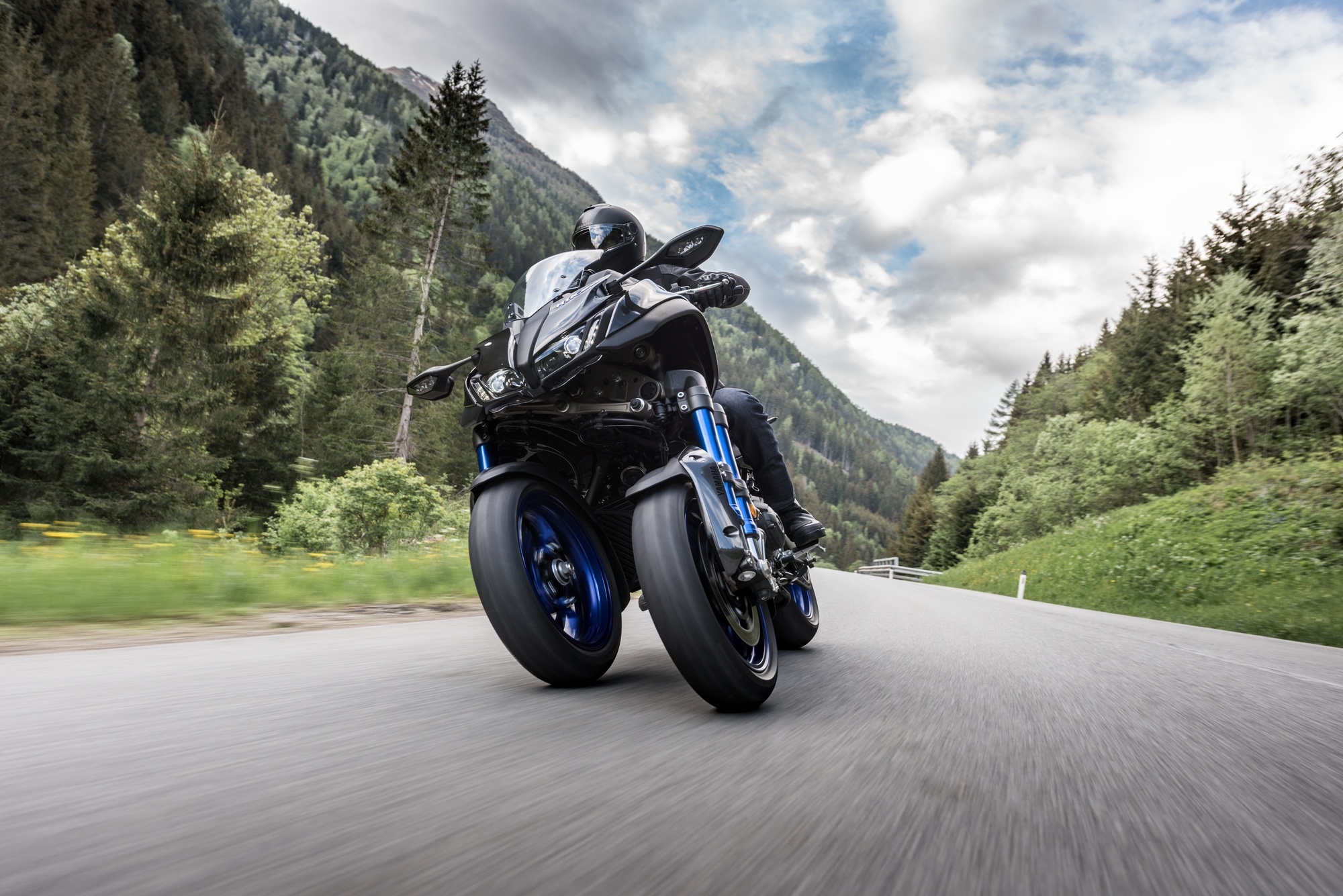 Yamaha Niken, Showcasing, Performance, Design, 2000x1340 HD Desktop