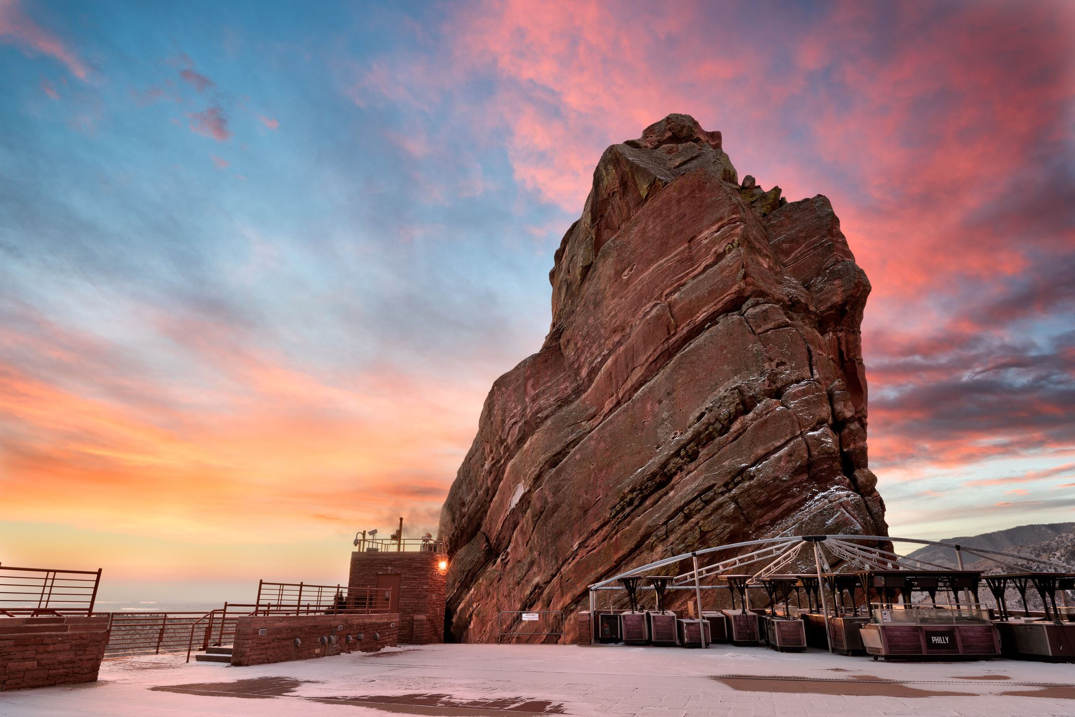Big Red Rock, Red Rocks Amphitheatre Wallpaper, 2120x1420 HD Desktop