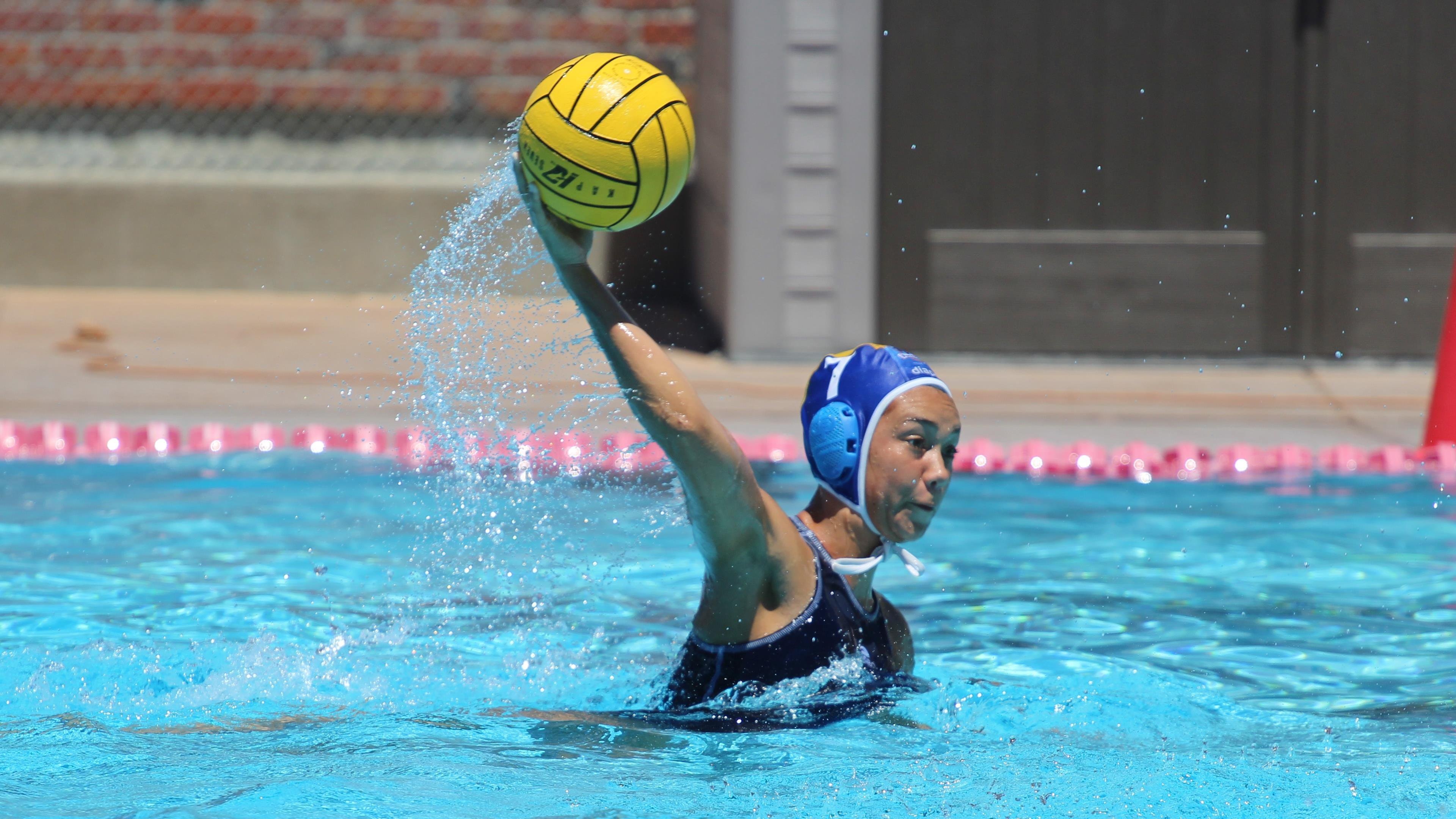 Water Polo, Margaux Pierquin, High school girls' team, Rancho Bernardo, 3840x2160 4K Desktop