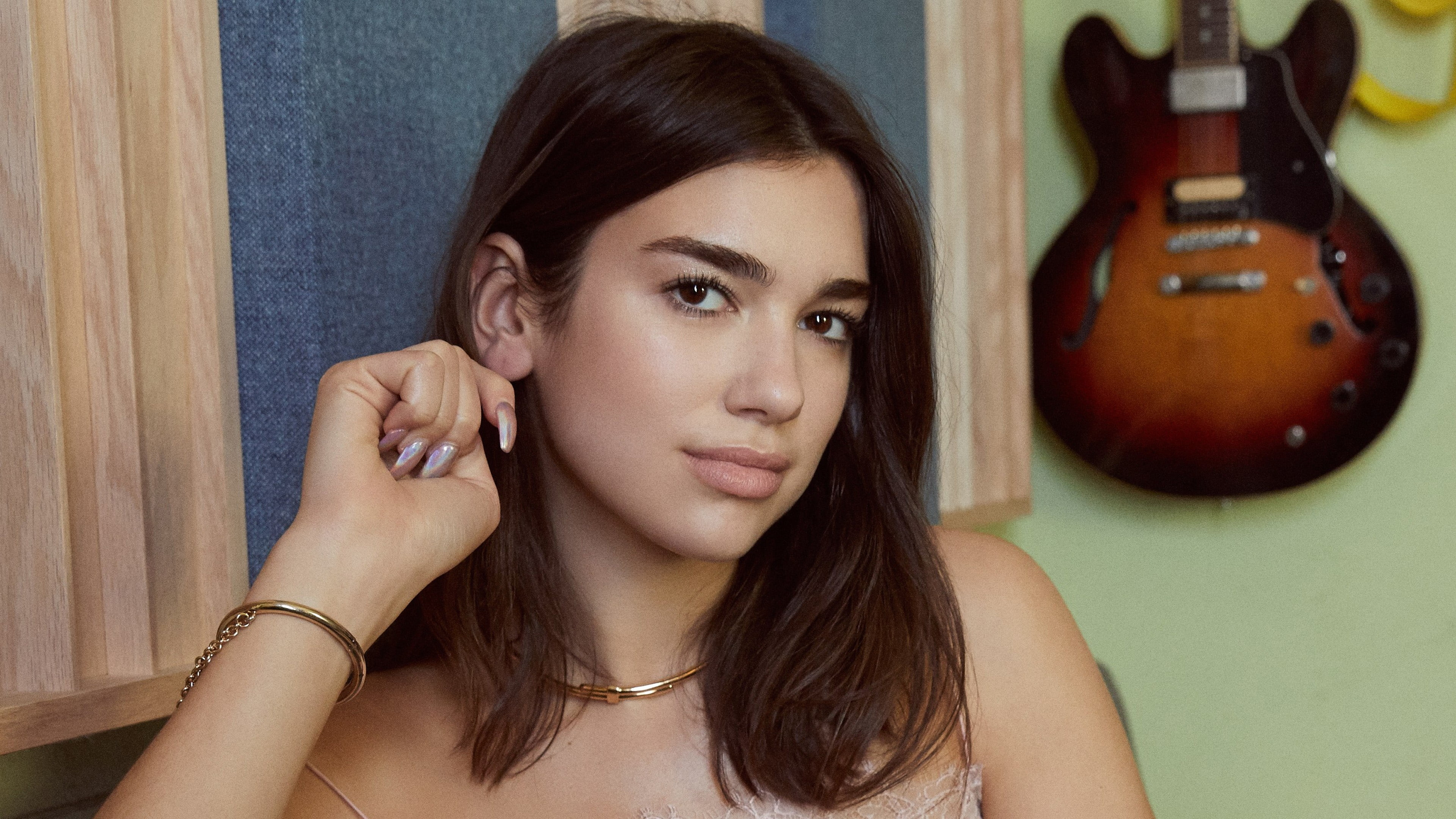 Dua Lipa, Choker Wallpaper, 3840x2160 4K Desktop