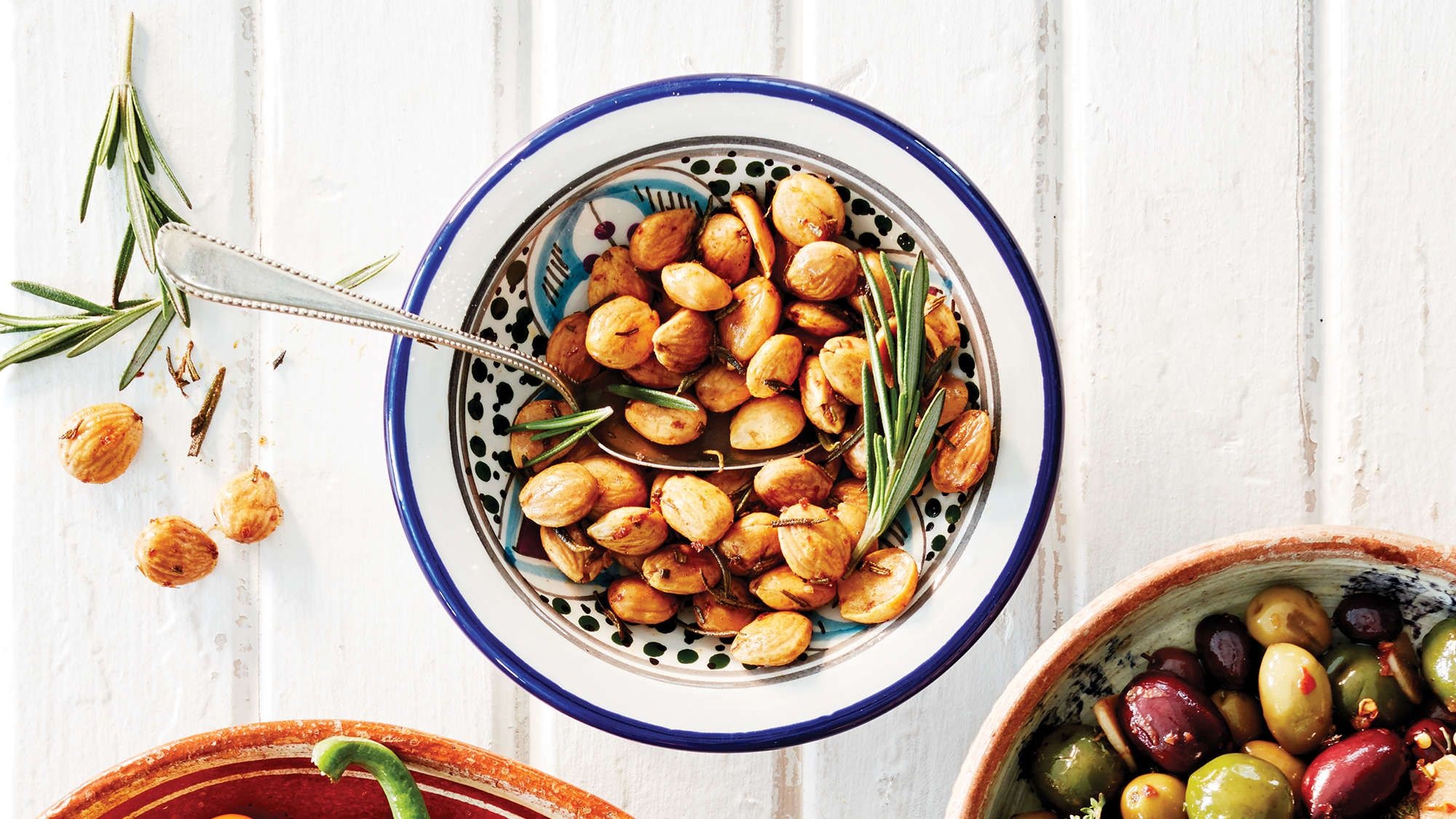 Toasted rosemary almonds, Quick healthy snacks, Vegetarian snacks, Crunchy almonds, 2000x1130 HD Desktop