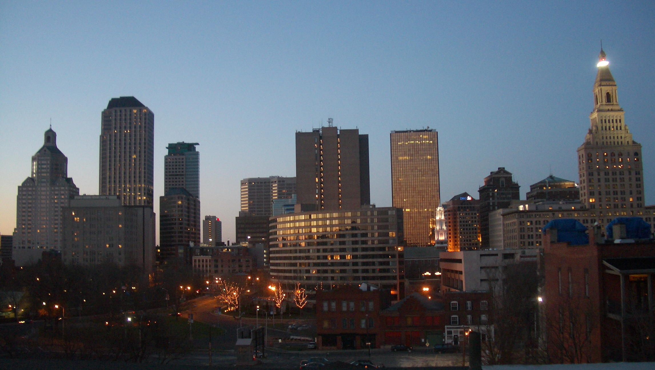 Hartford Skyline, Home farewell, Sweet home, Dennis House, 2300x1300 HD Desktop