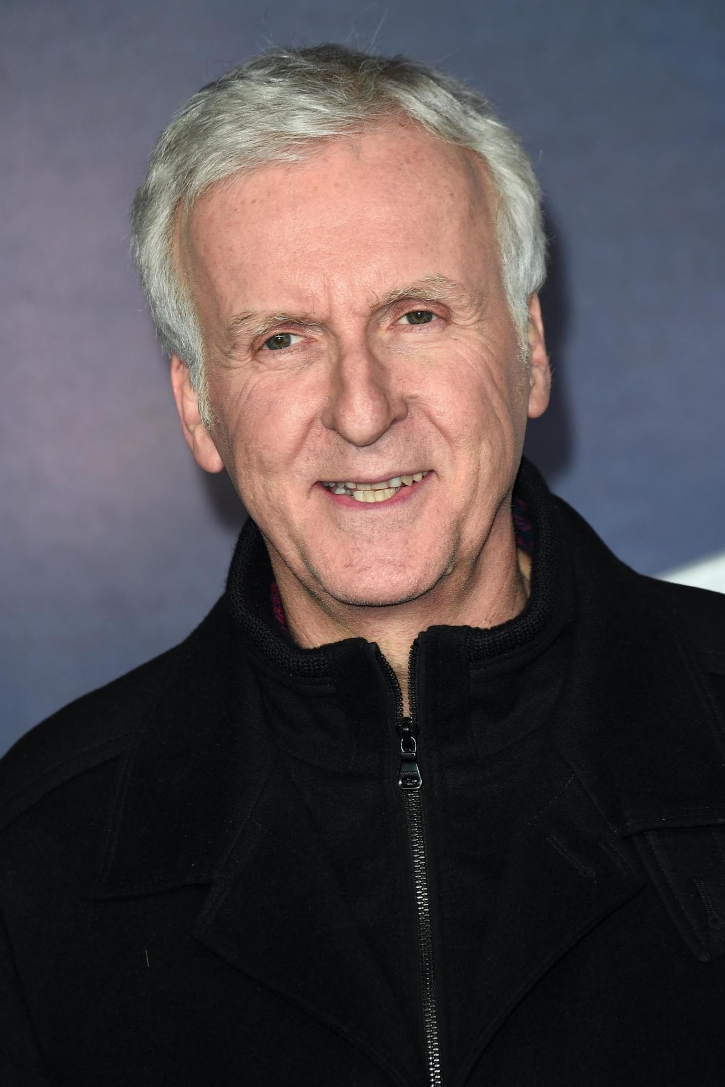 James Cameron star portrait, RT news, Visual representation, 1440x2160 HD Phone