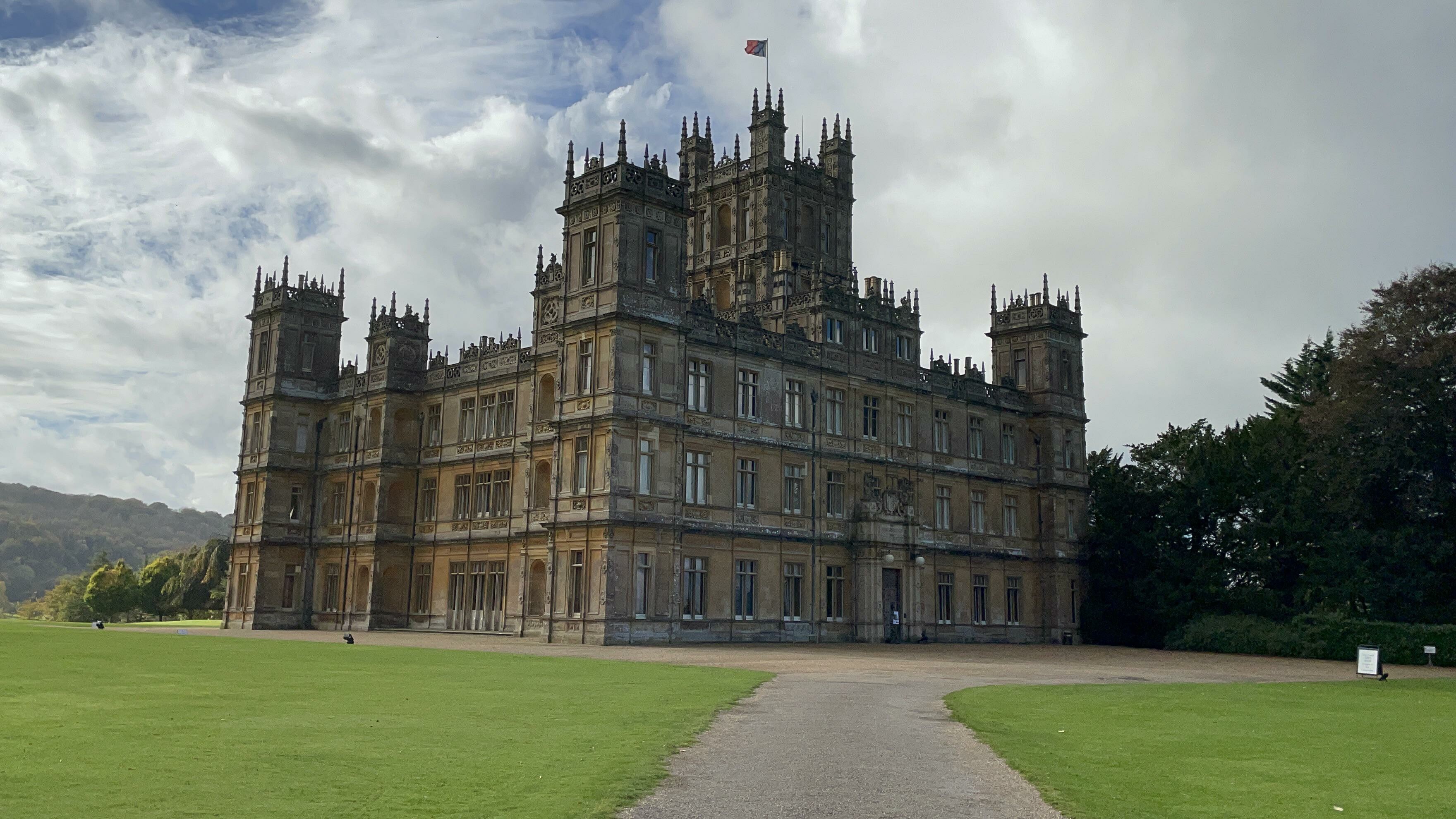 Highclere Castle, Downton Abbey Wallpaper, 3520x1980 HD Desktop