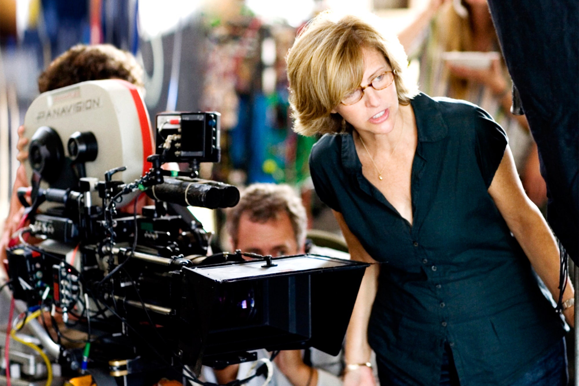 Nancy Meyers, Beautiful movie kitchens, Vanity Fair, Stop focusing, 2000x1340 HD Desktop