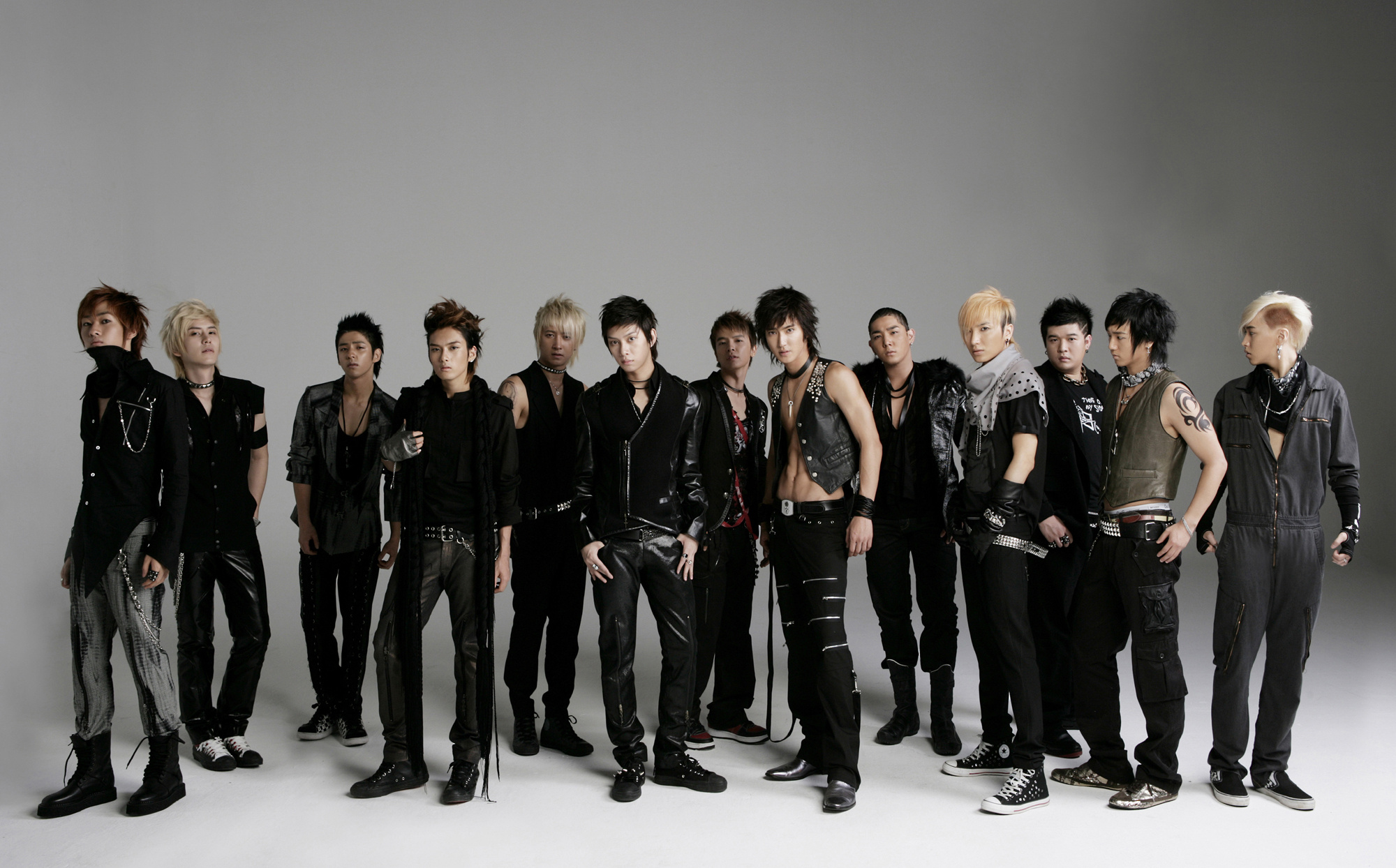 Korean idol, Super Junior member, Stylish wallpaper, K-pop fashion, 2000x1250 HD Desktop