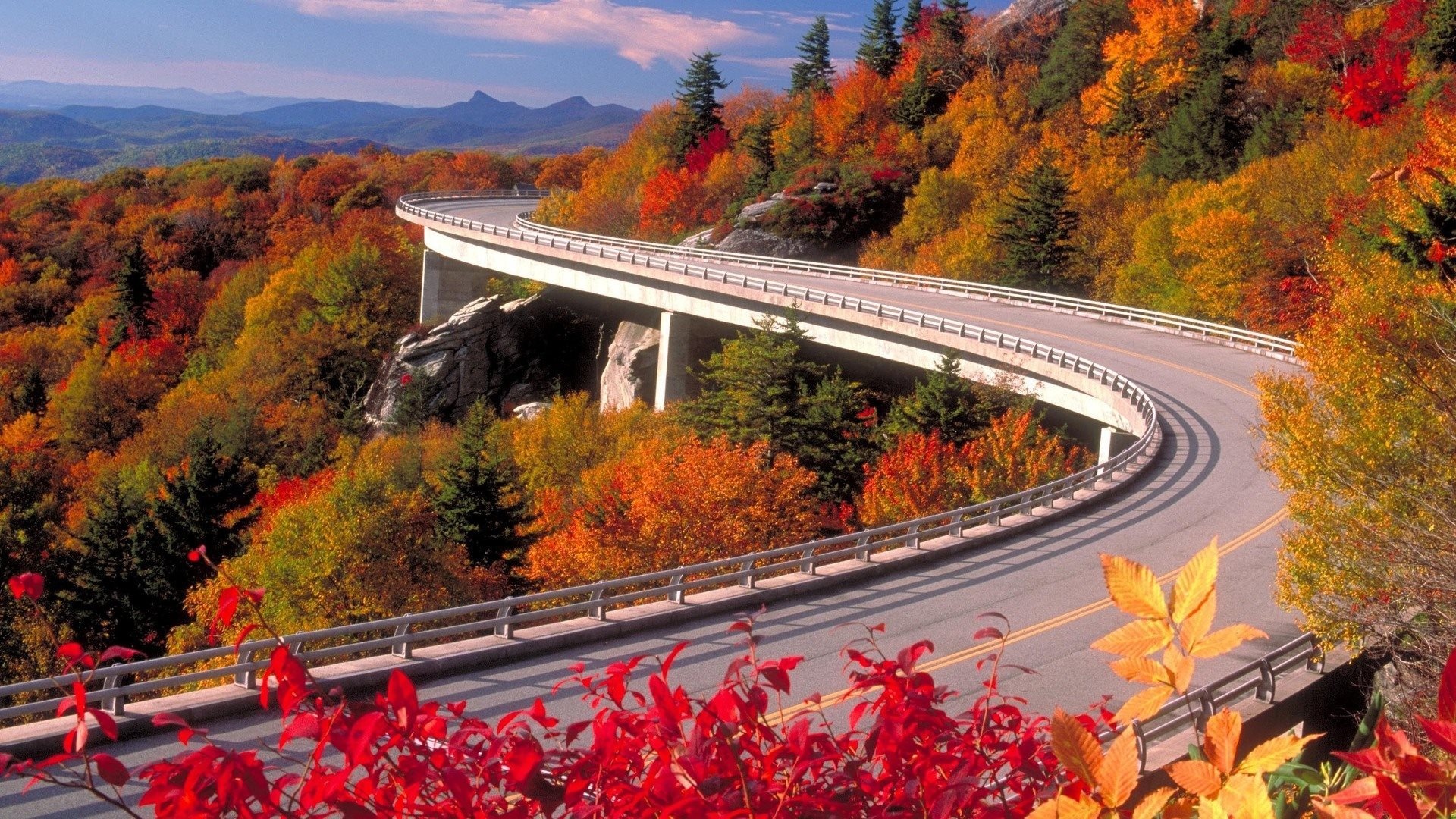 Linn Cove Viaduct, Blue Ridge Parkway, autumn mountain foliage, Full HD Desktop wallpaper