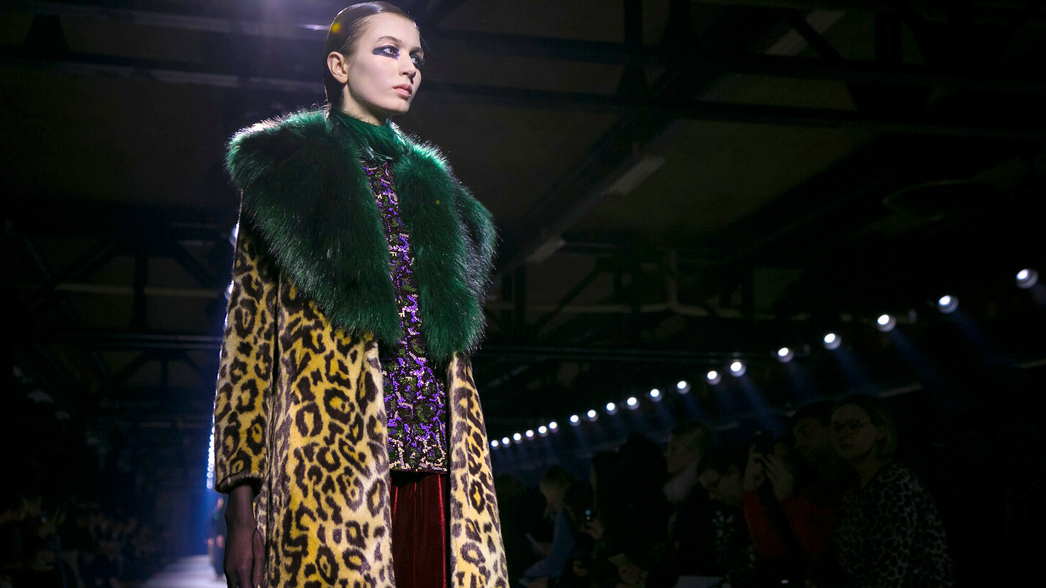 Dries Van Noten, Intriguing fashion, Maison Margiela, Fashion industry, 2050x1160 HD Desktop