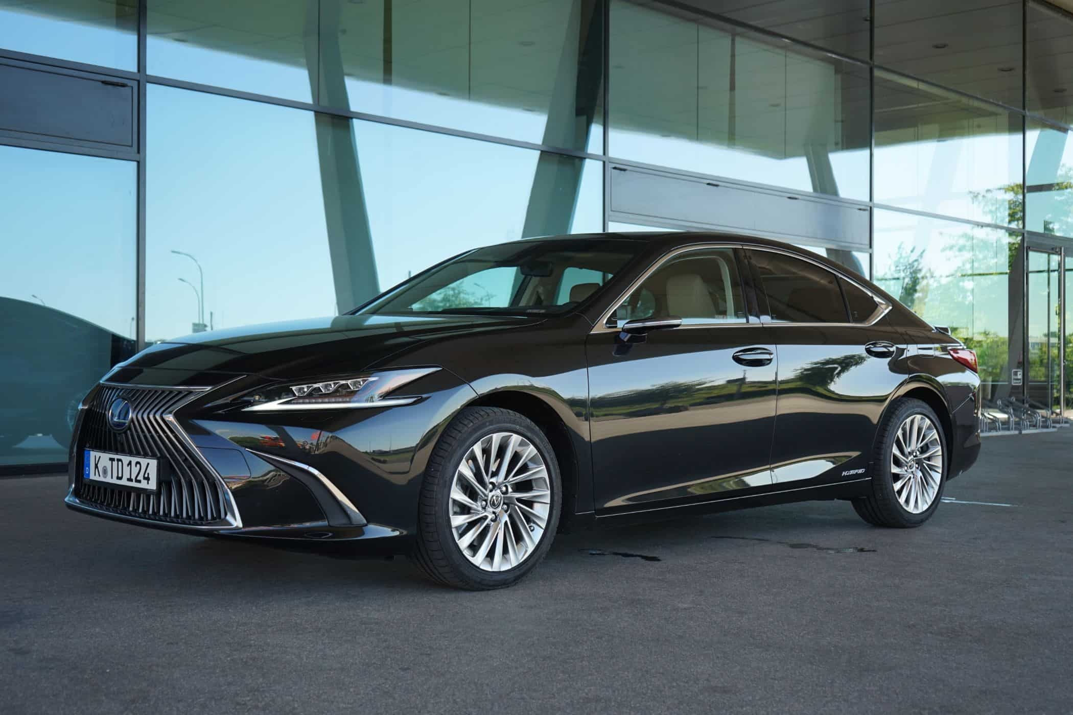 ES 300h Luxury Line 2020, Lexus ES Wallpaper, 2100x1400 HD Desktop